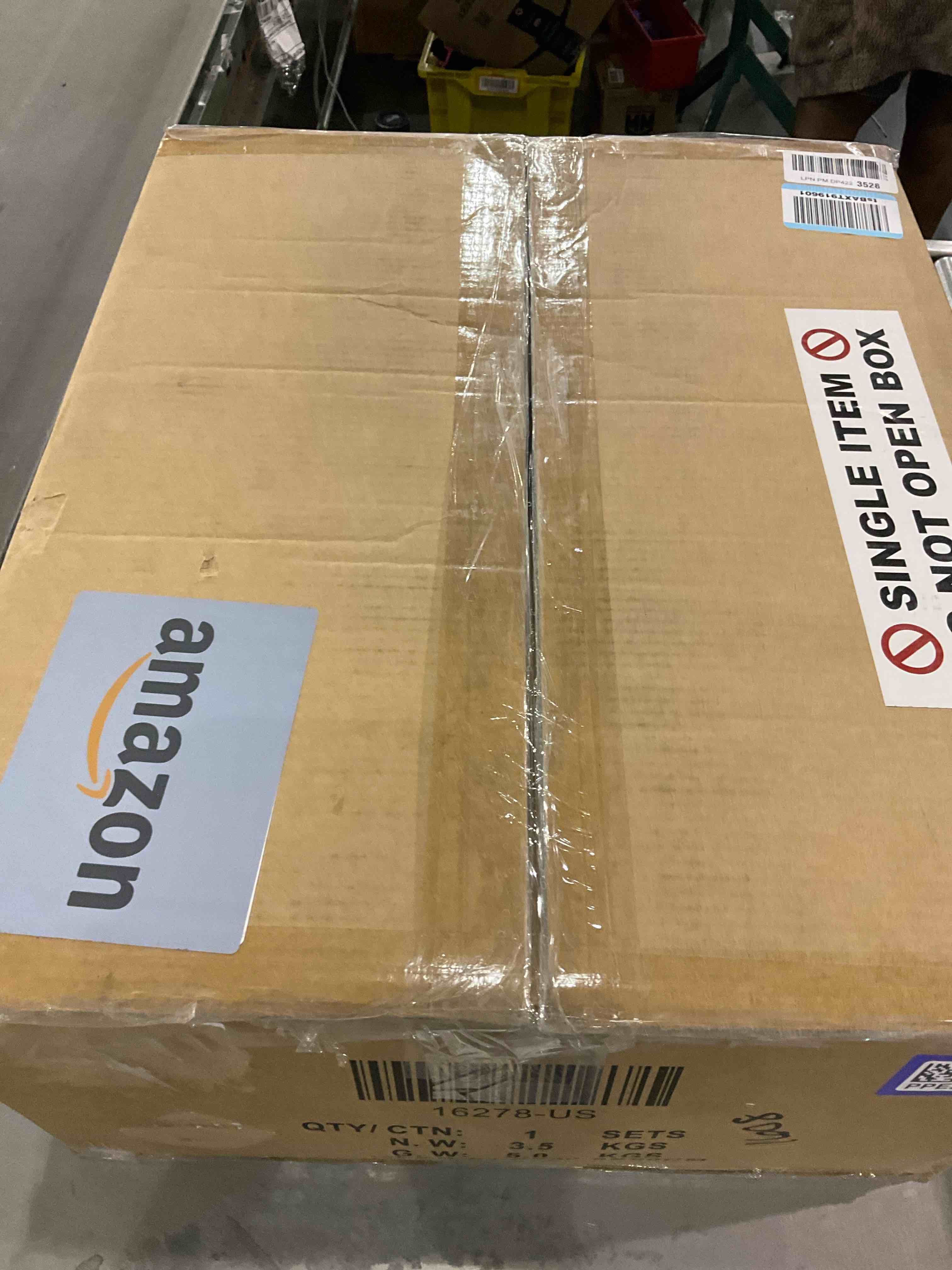 https://s3.amazonaws.com/lotting-images-prod/bidfta/PPE2583742_1745927832256.jpeg