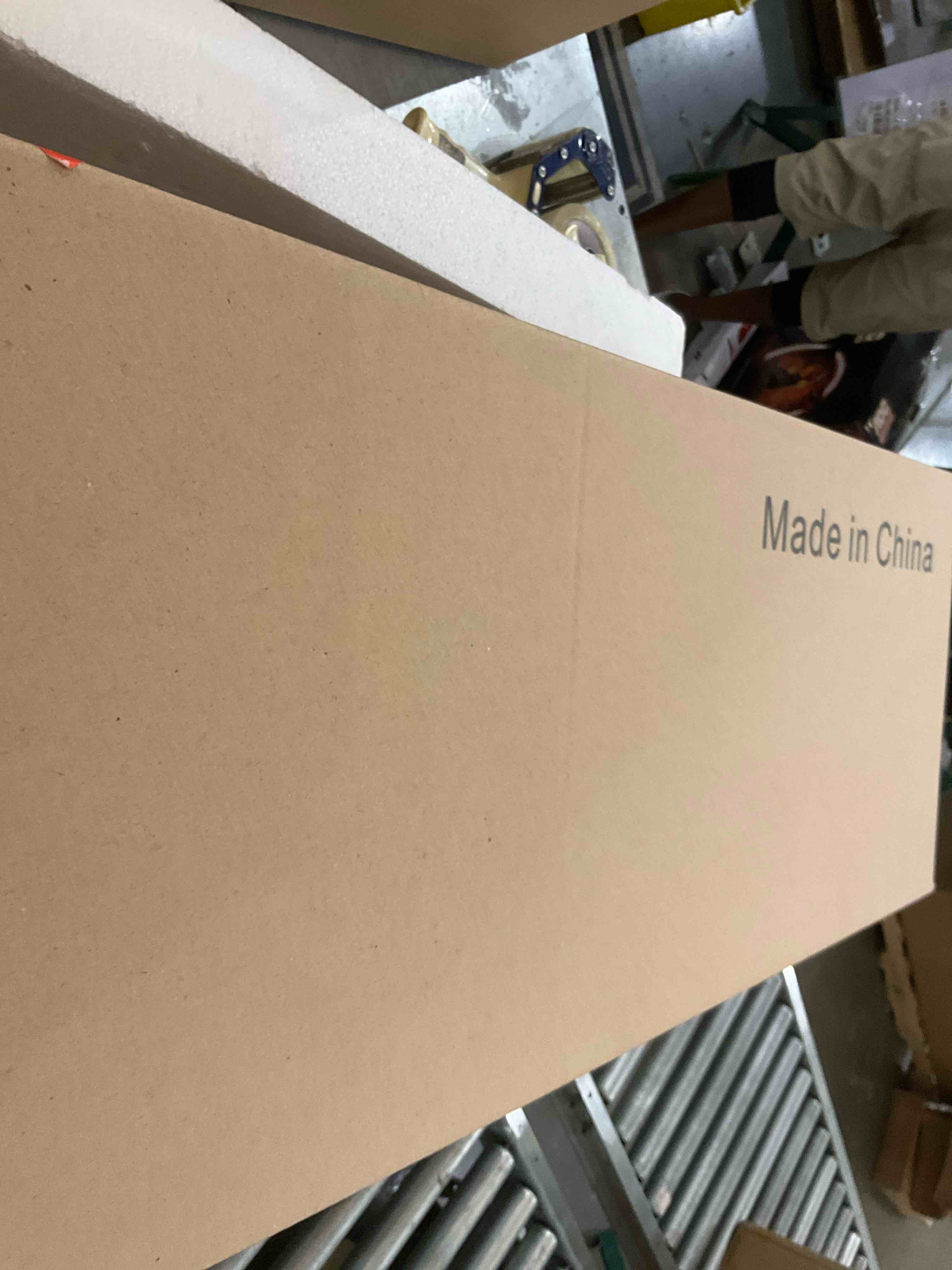 https://s3.amazonaws.com/lotting-images-prod/bidfta/PPE2583791_1745940997151.jpeg