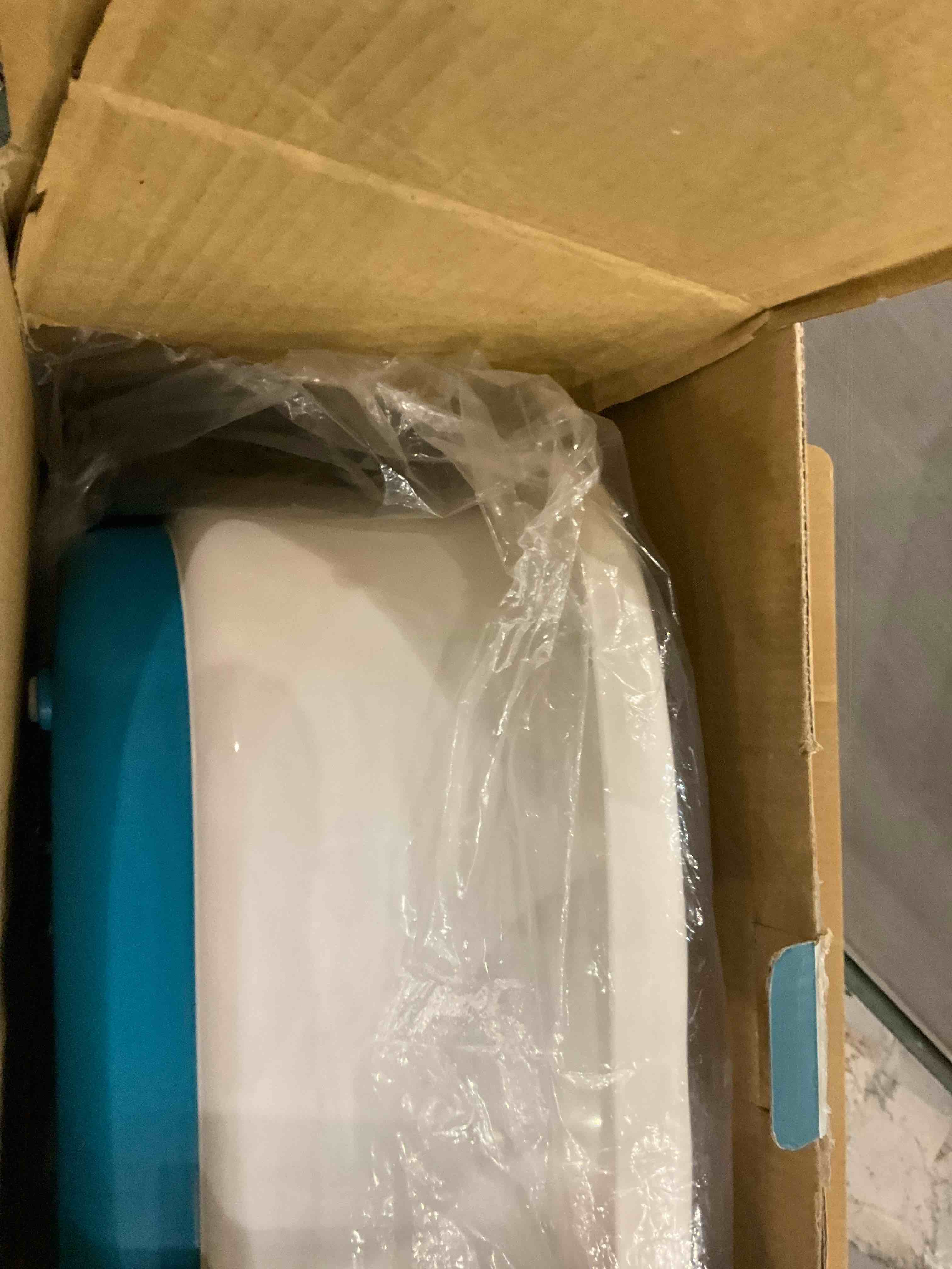 https://s3.amazonaws.com/lotting-images-prod/bidfta/PPE2583800_1745927571191.jpeg