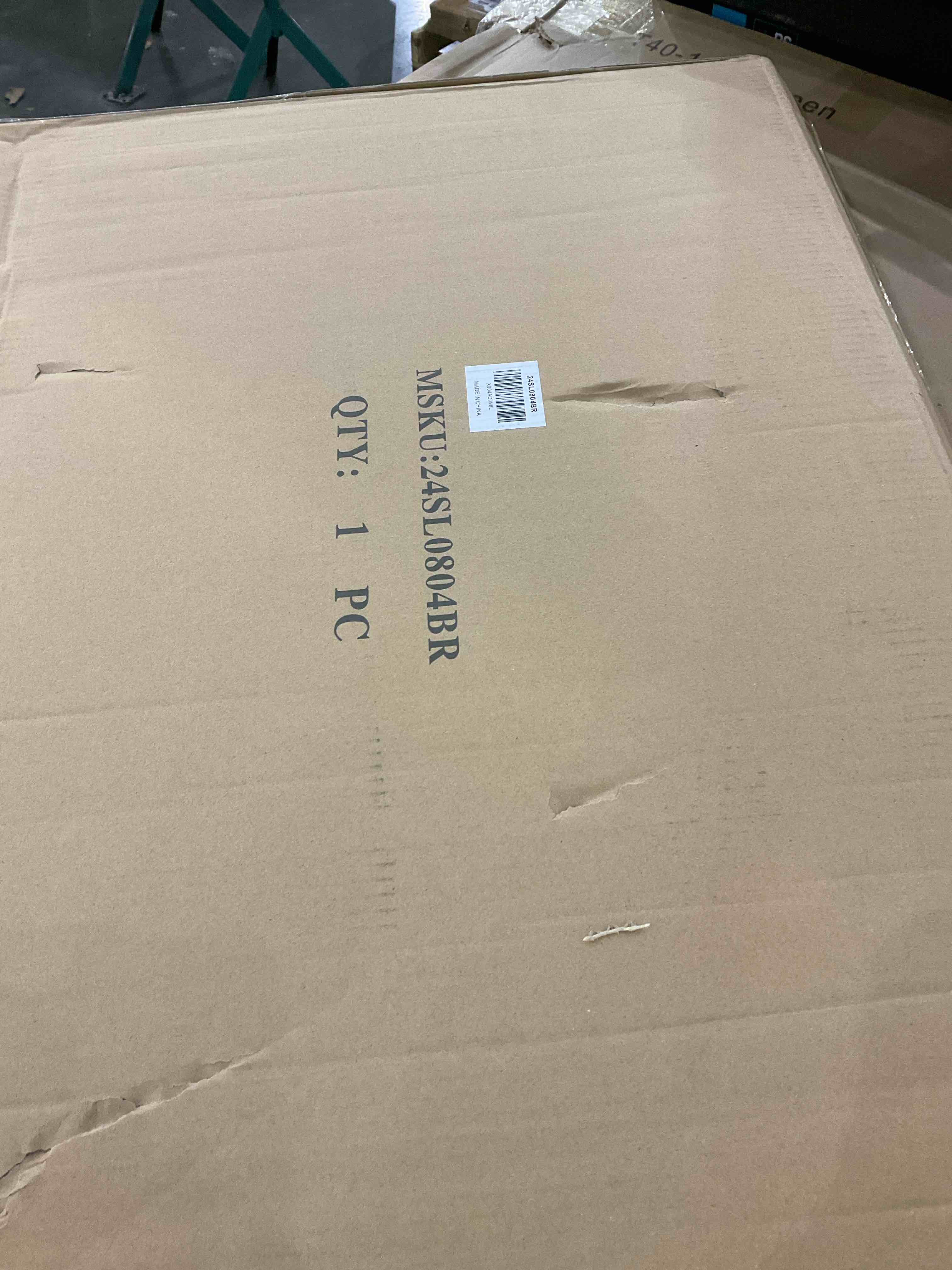 https://s3.amazonaws.com/lotting-images-prod/bidfta/PPE2583863_1745930411560.jpeg