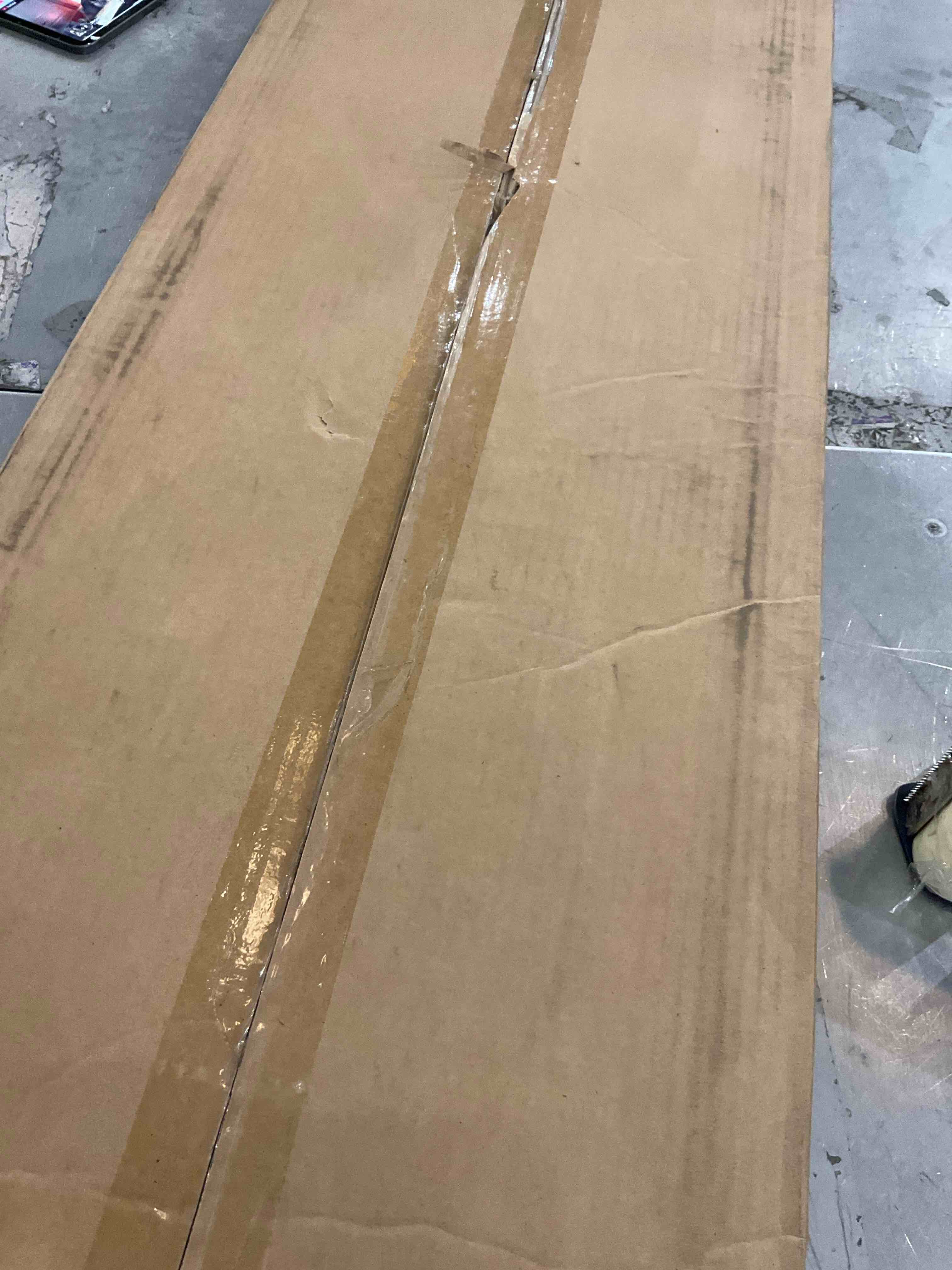 https://s3.amazonaws.com/lotting-images-prod/bidfta/PPE2583938_1745935051506.jpeg