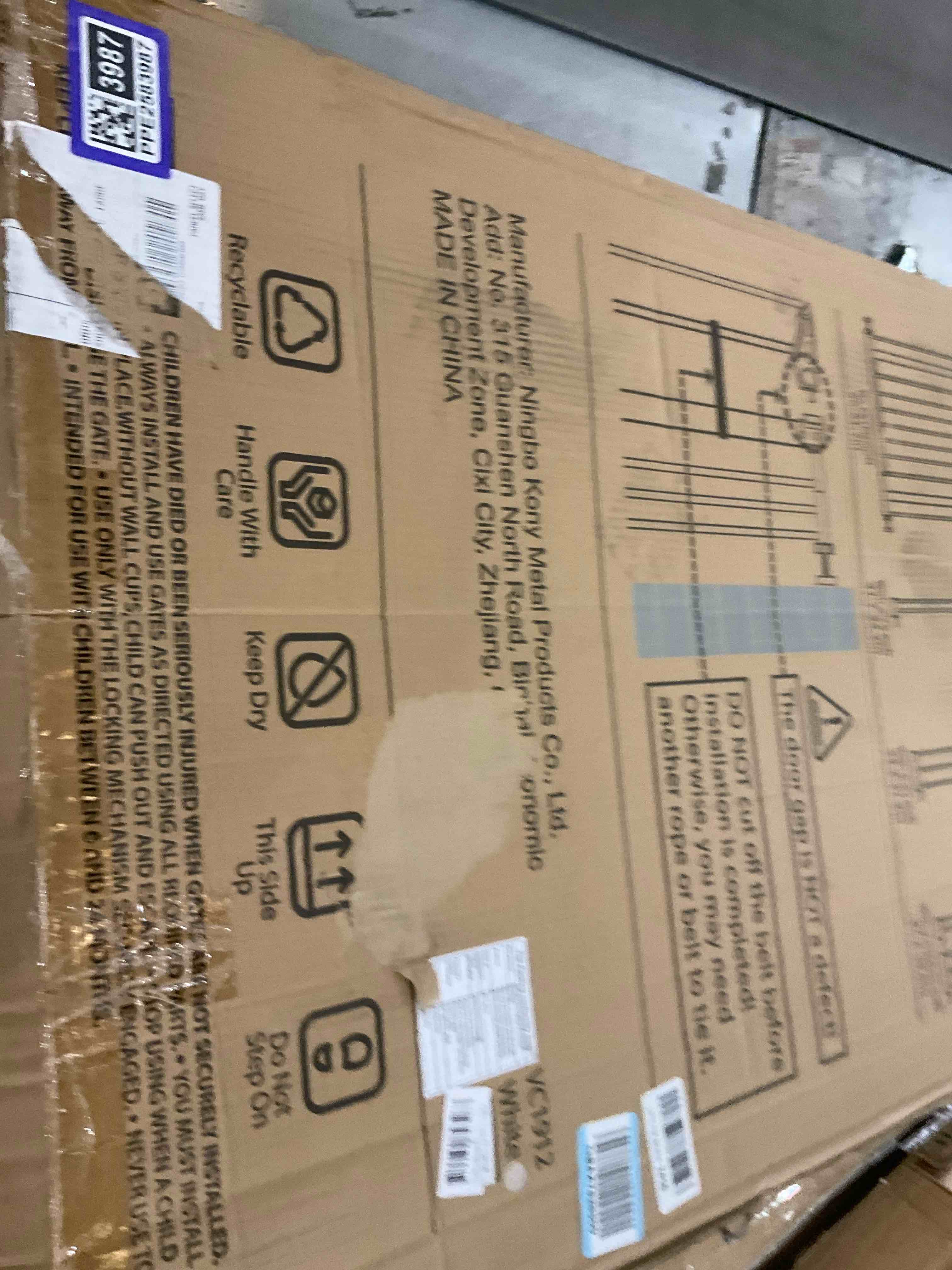 InnoTruth 29-39.6”Baby Gate for Stairs,36" Extra Tall Dog Gate for The House,Dual-Lock Safety and One Hand Opening Design,Kid Gate for Doorways,Kitchen,Room,Wall-Friendly Pressure Mounted, Pure White