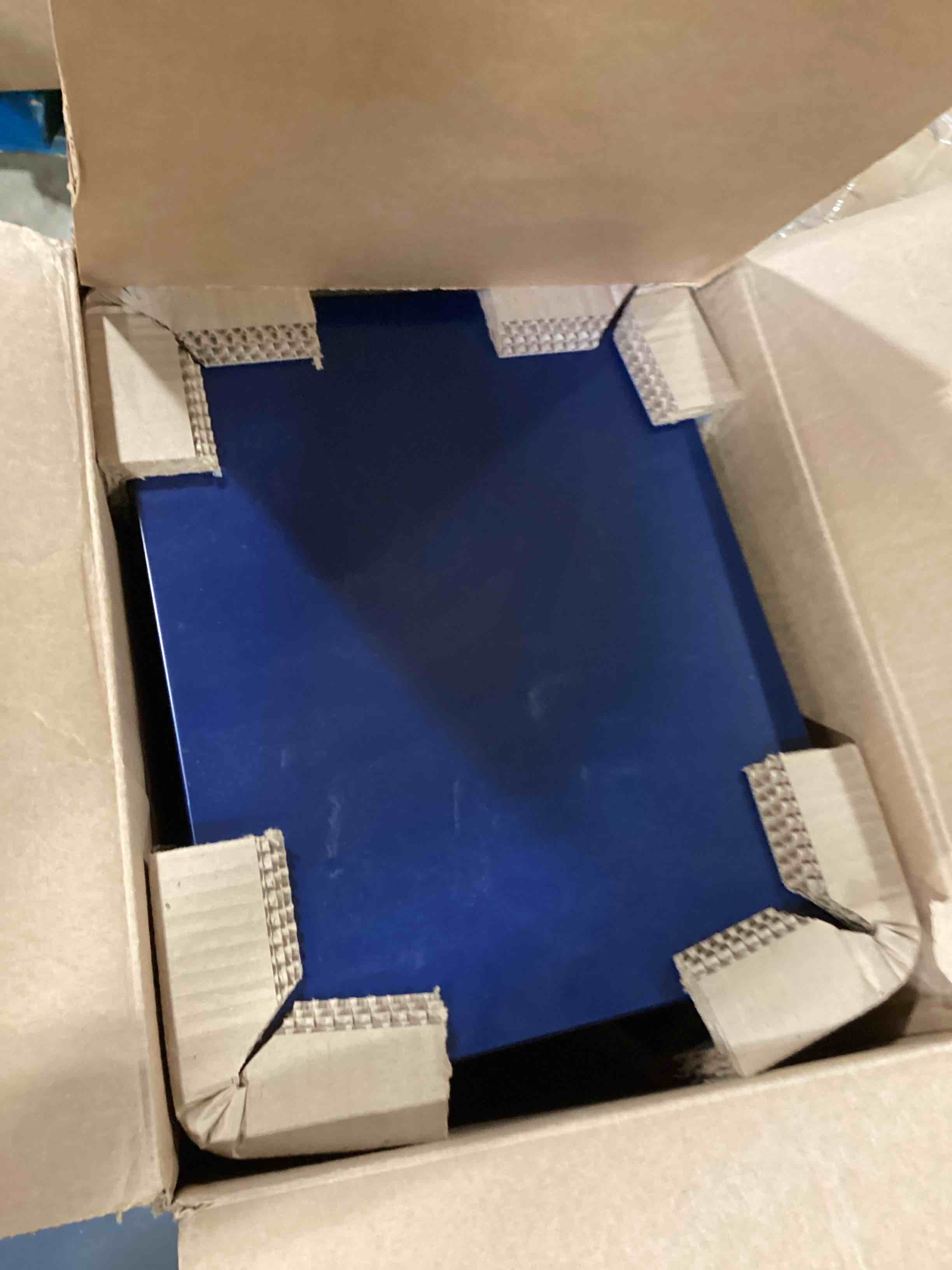 https://s3.amazonaws.com/lotting-images-prod/bidfta/PPE2584004_1752161303335.jpeg