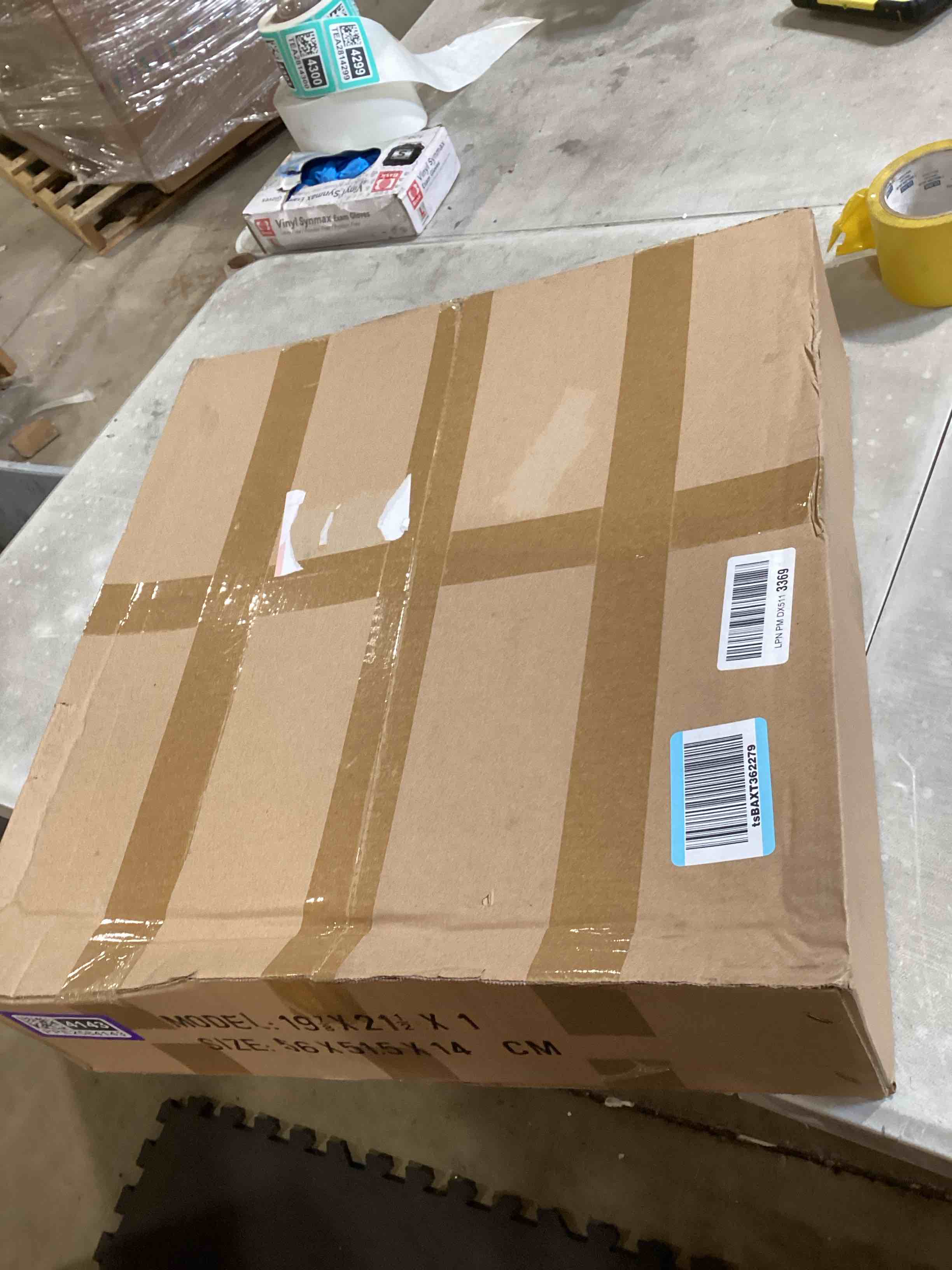 https://s3.amazonaws.com/lotting-images-prod/bidfta/PPE2584143_1752257411091.jpeg