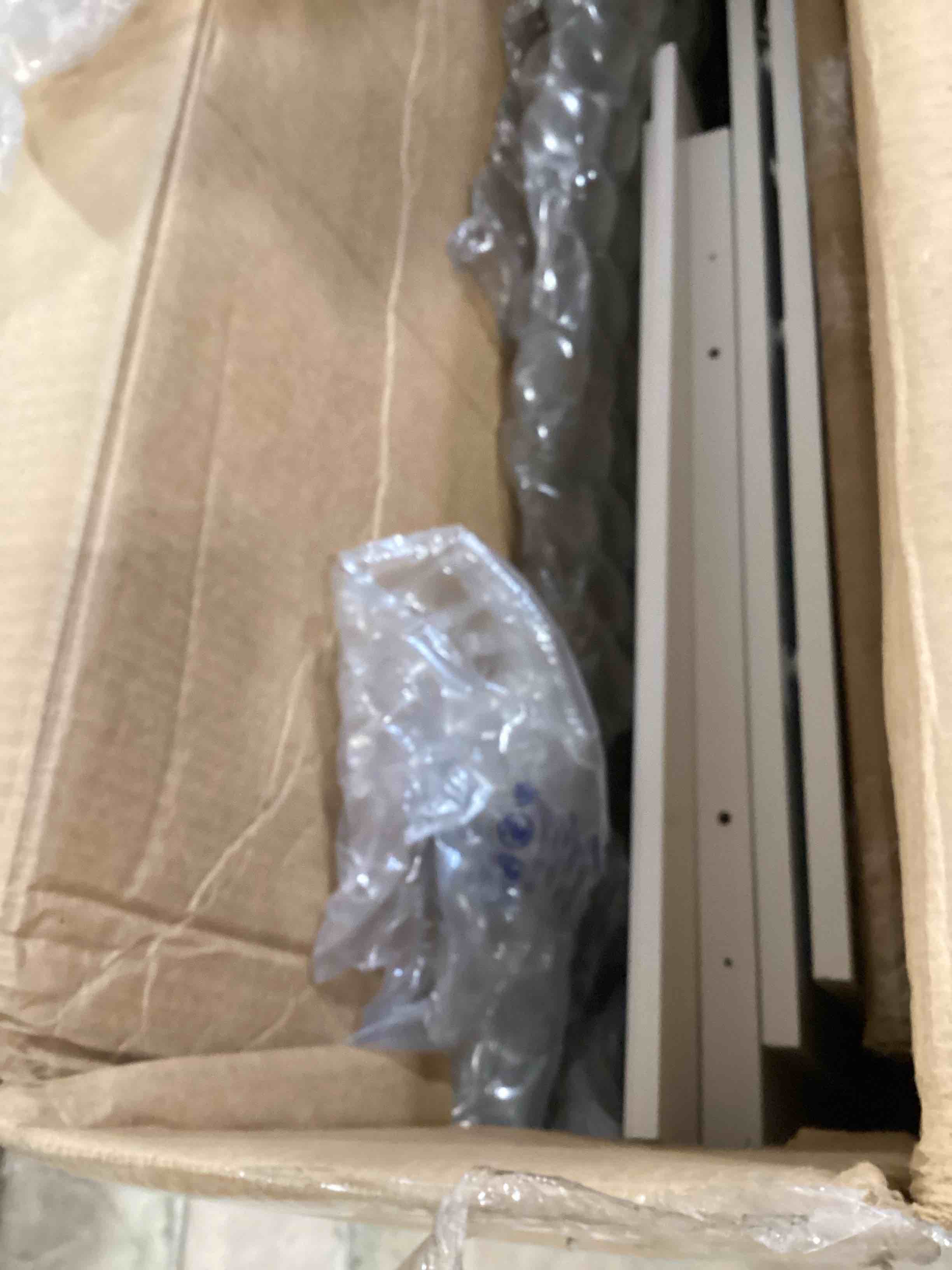https://s3.amazonaws.com/lotting-images-prod/bidfta/PPE2584291_1752588458337.jpeg