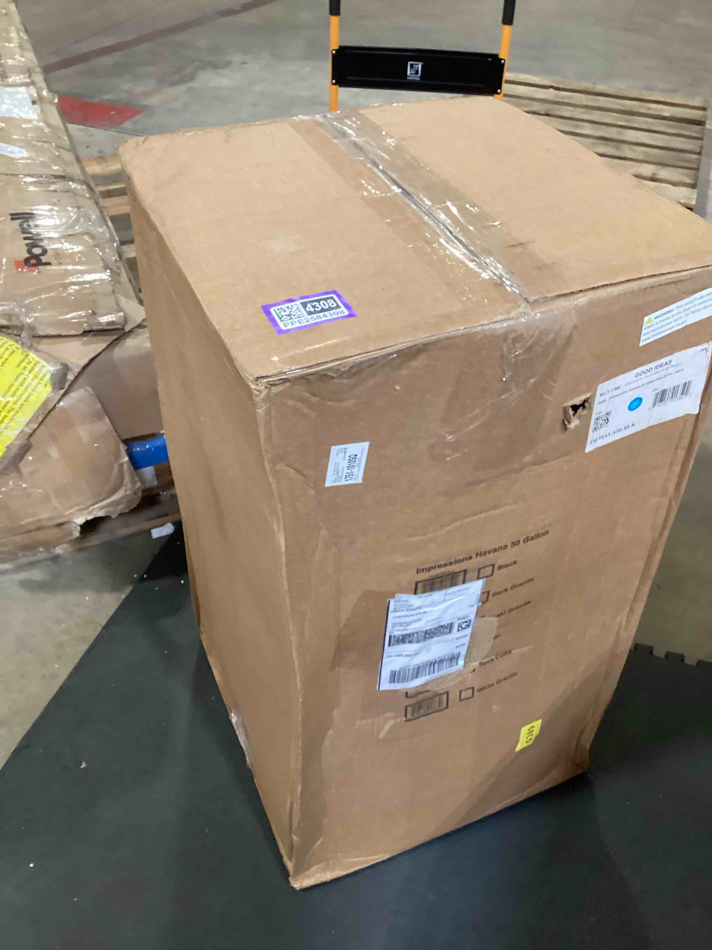 https://s3.amazonaws.com/lotting-images-prod/bidfta/PPE2584308_1752596517848.jpeg