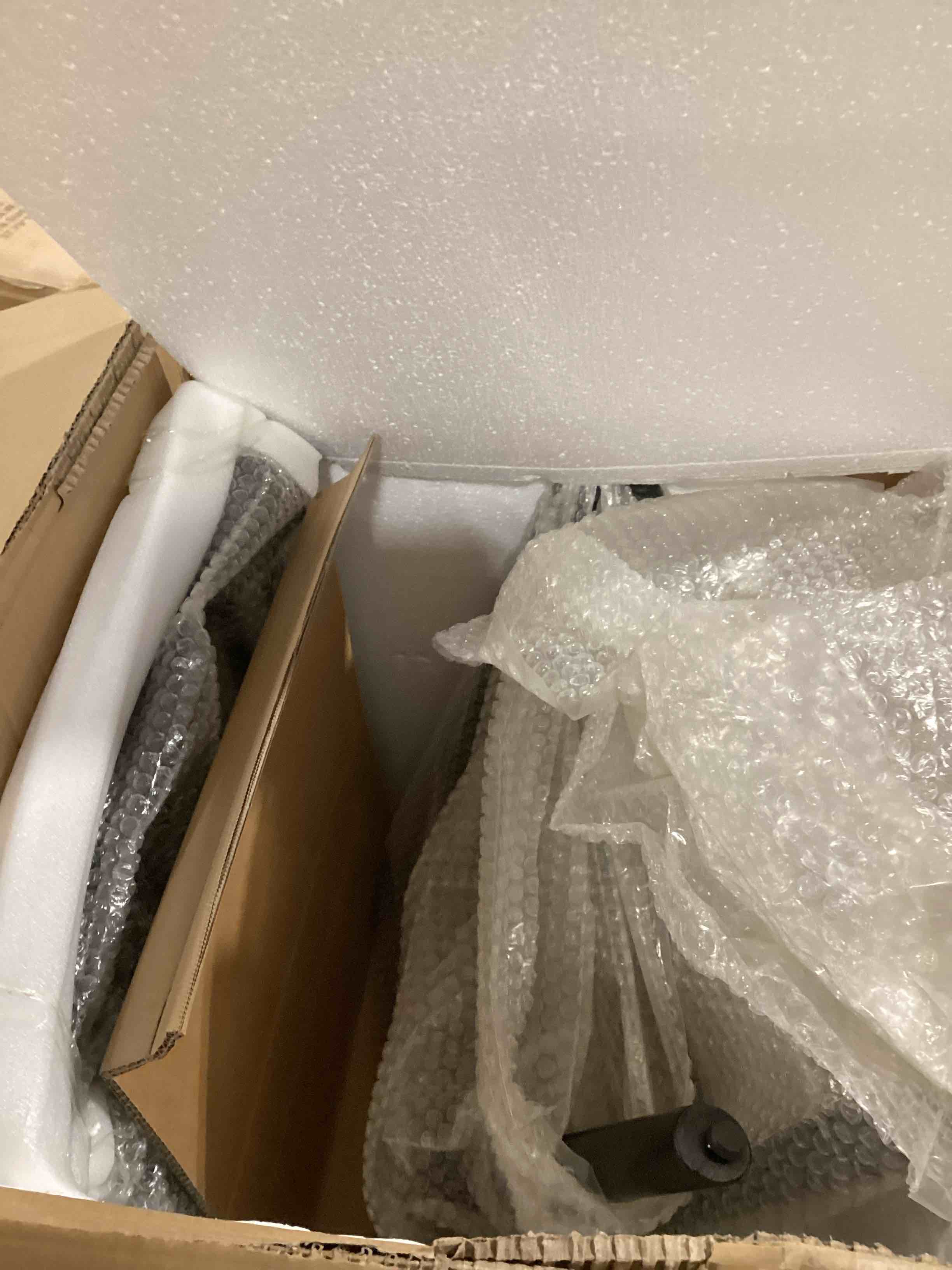 https://s3.amazonaws.com/lotting-images-prod/bidfta/PPE2584350_1752664607597.jpeg