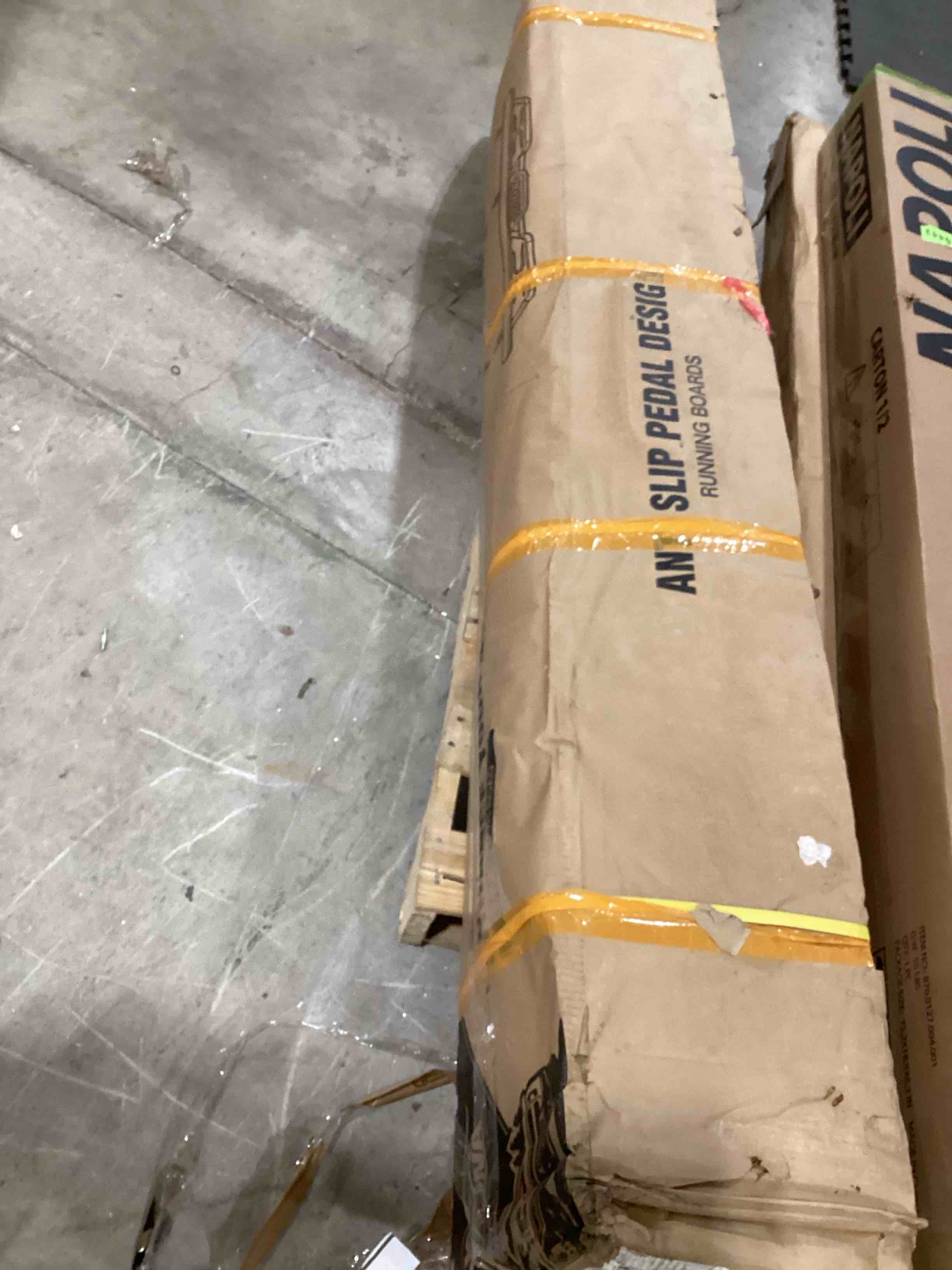 https://s3.amazonaws.com/lotting-images-prod/bidfta/PPE2584425_1752687958063.jpeg