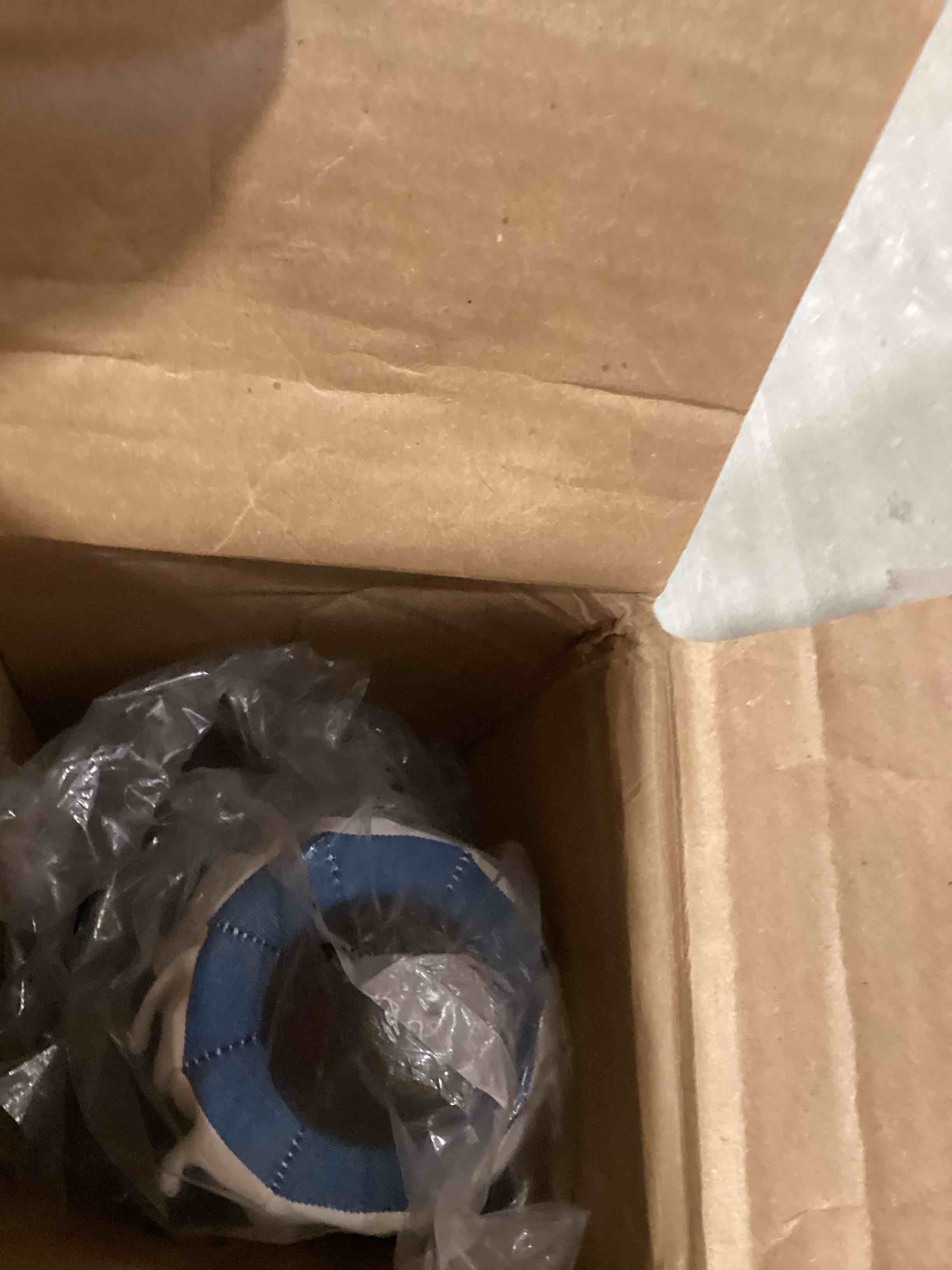https://s3.amazonaws.com/lotting-images-prod/bidfta/PPE2584473_1752764867630.jpeg