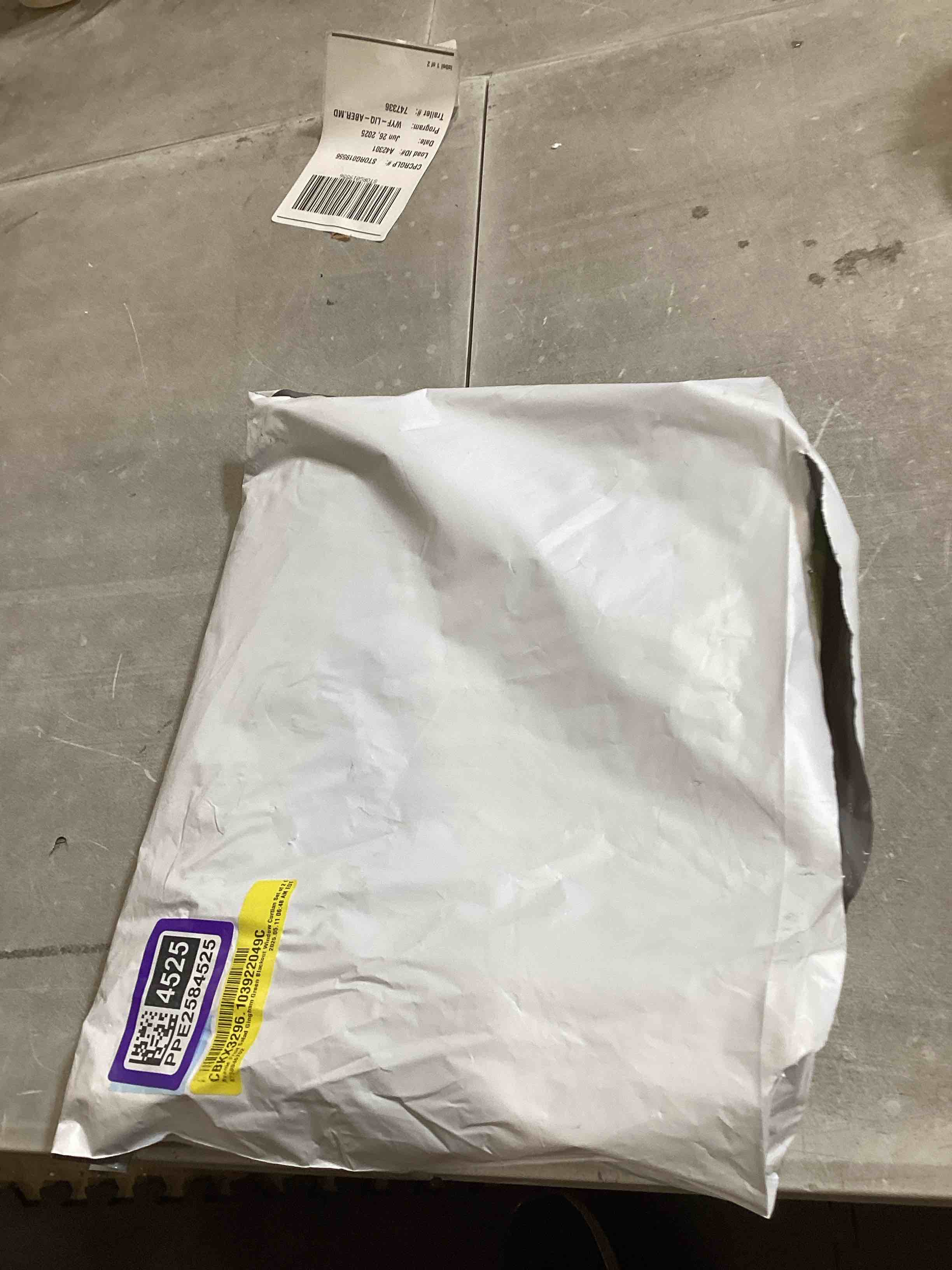 https://s3.amazonaws.com/lotting-images-prod/bidfta/PPE2584525_1752771481525.jpeg