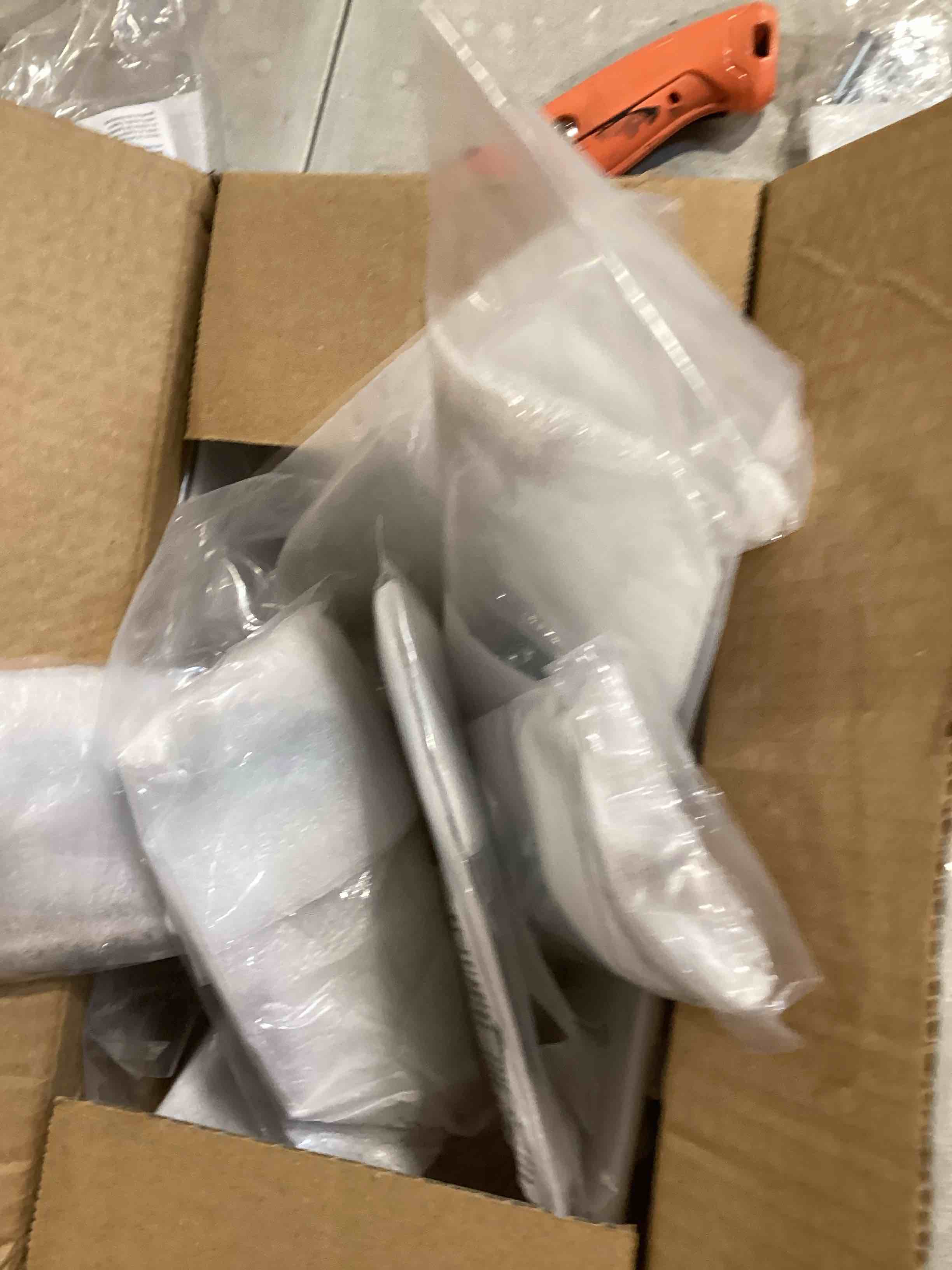 https://s3.amazonaws.com/lotting-images-prod/bidfta/PPE2584532_1752772781550.jpeg