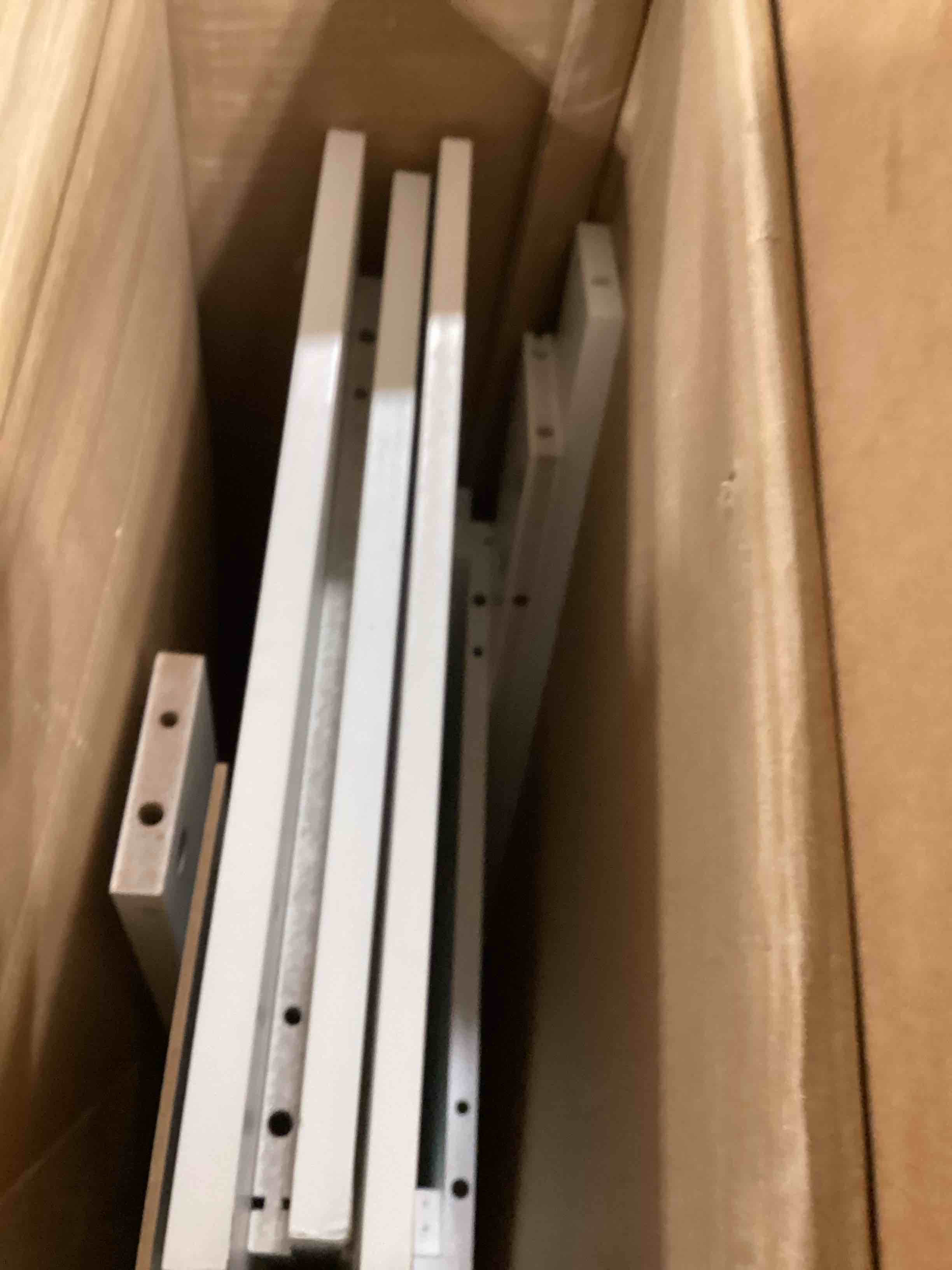 https://s3.amazonaws.com/lotting-images-prod/bidfta/PPE2584565_1752840283450.jpeg