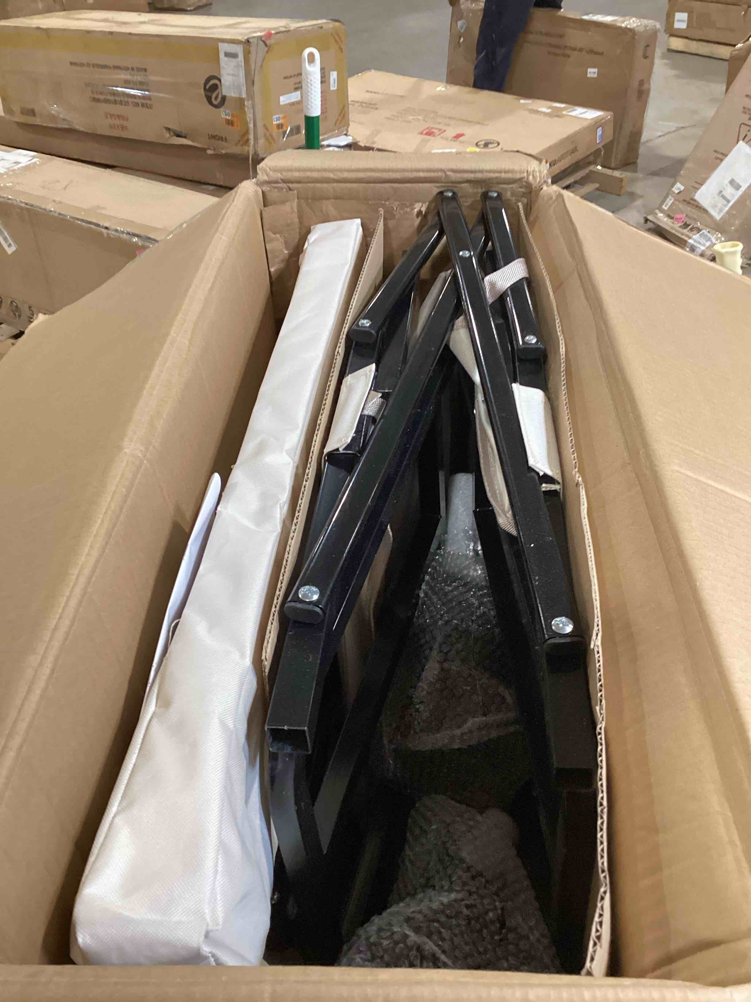 https://s3.amazonaws.com/lotting-images-prod/bidfta/PPE2584725_1753120422673.jpeg