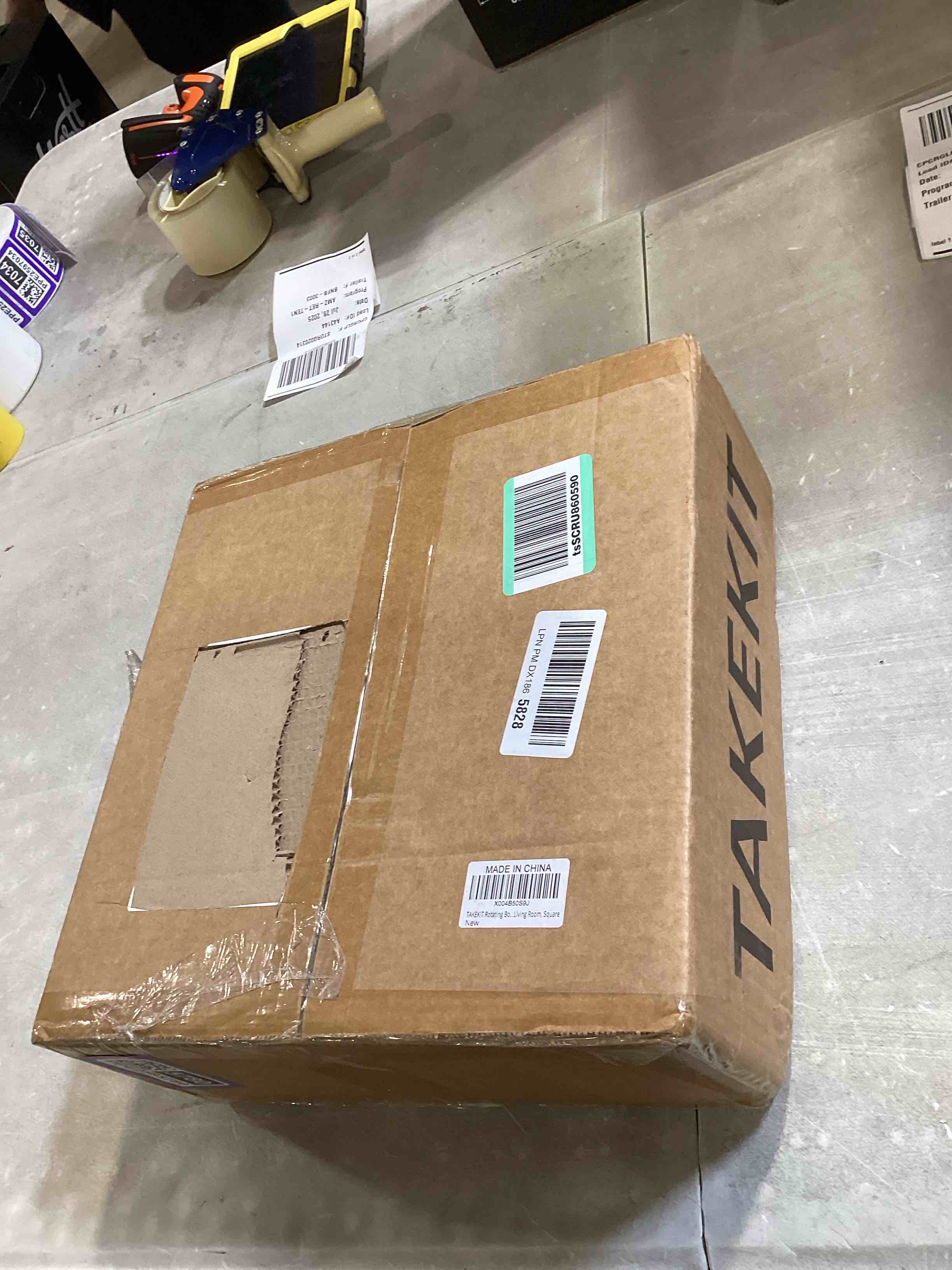 https://s3.amazonaws.com/lotting-images-prod/bidfta/PPE2585780_1753895276446.jpeg