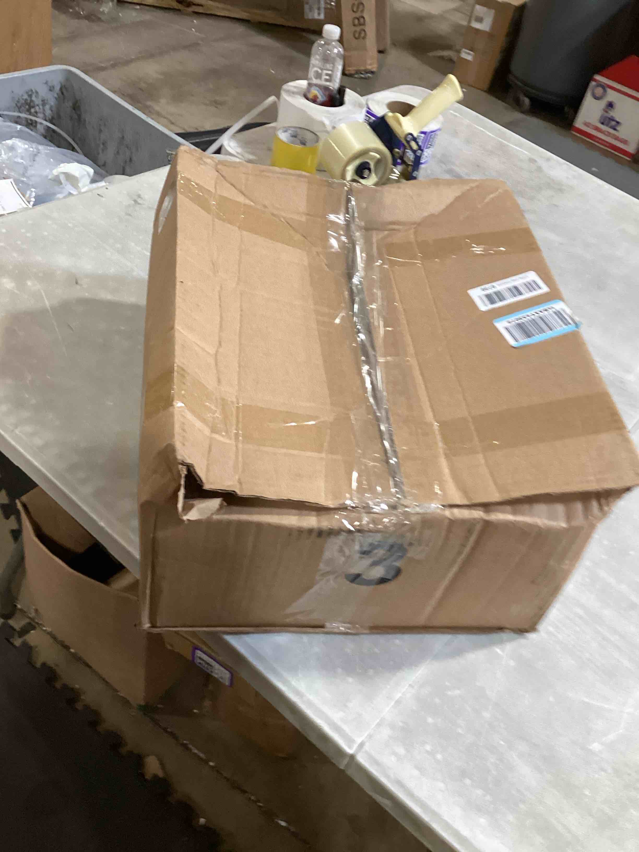 https://s3.amazonaws.com/lotting-images-prod/bidfta/PPE2585827_1753900736382.jpeg