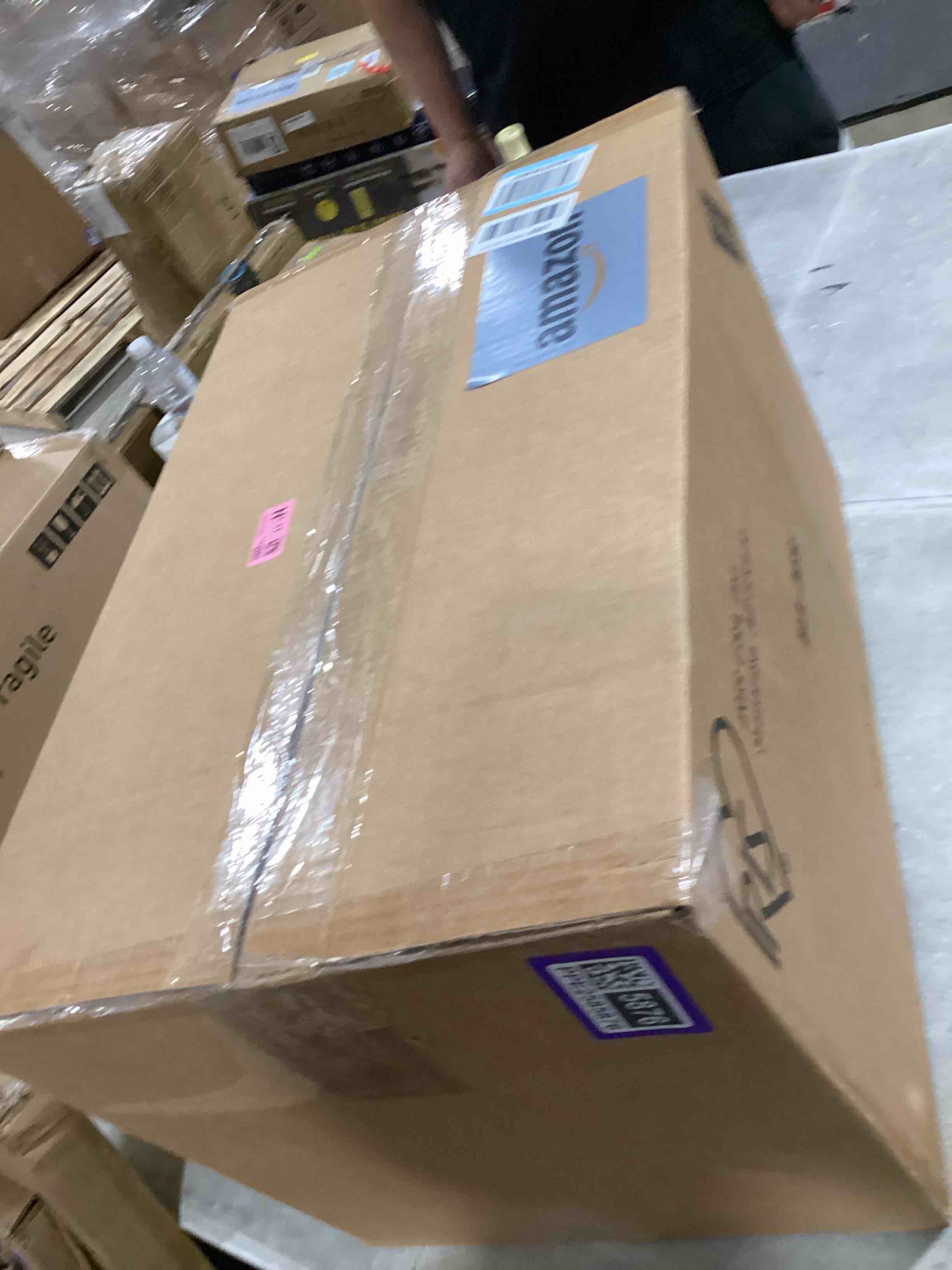 https://s3.amazonaws.com/lotting-images-prod/bidfta/PPE2585876_1753963365688.jpeg