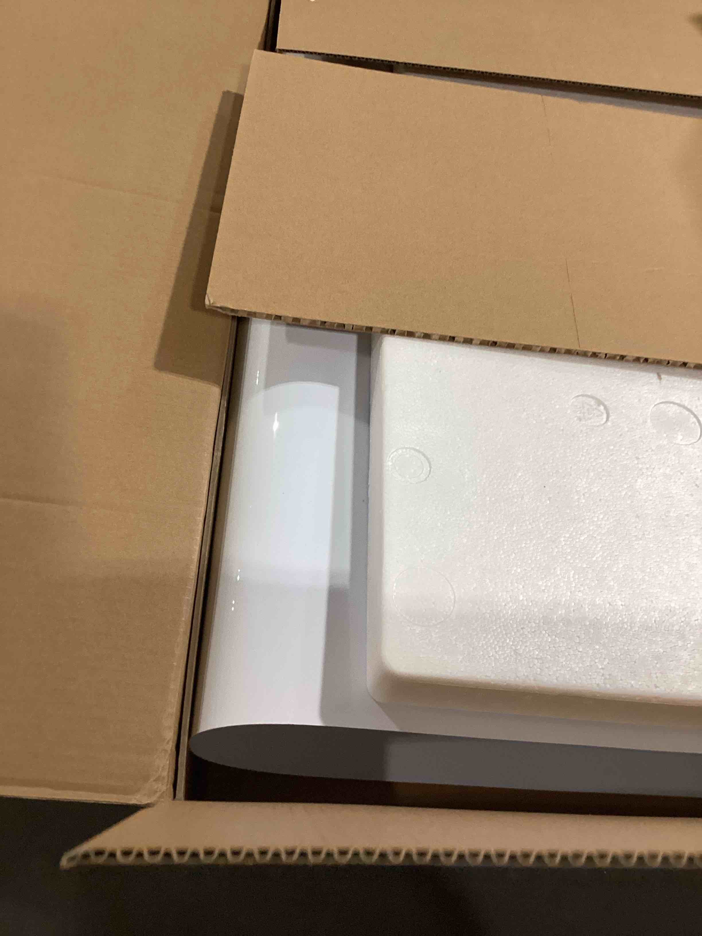 https://s3.amazonaws.com/lotting-images-prod/bidfta/PPE2585963_1753972751937.jpeg