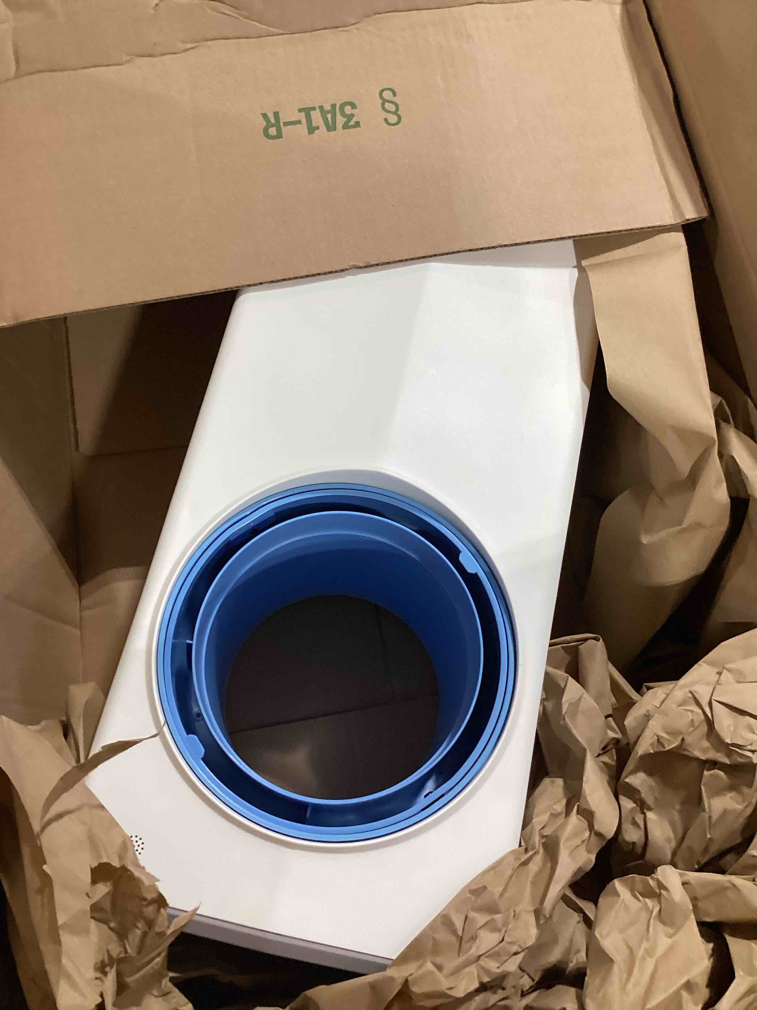 https://s3.amazonaws.com/lotting-images-prod/bidfta/PPE2586014_1753977785659.jpeg