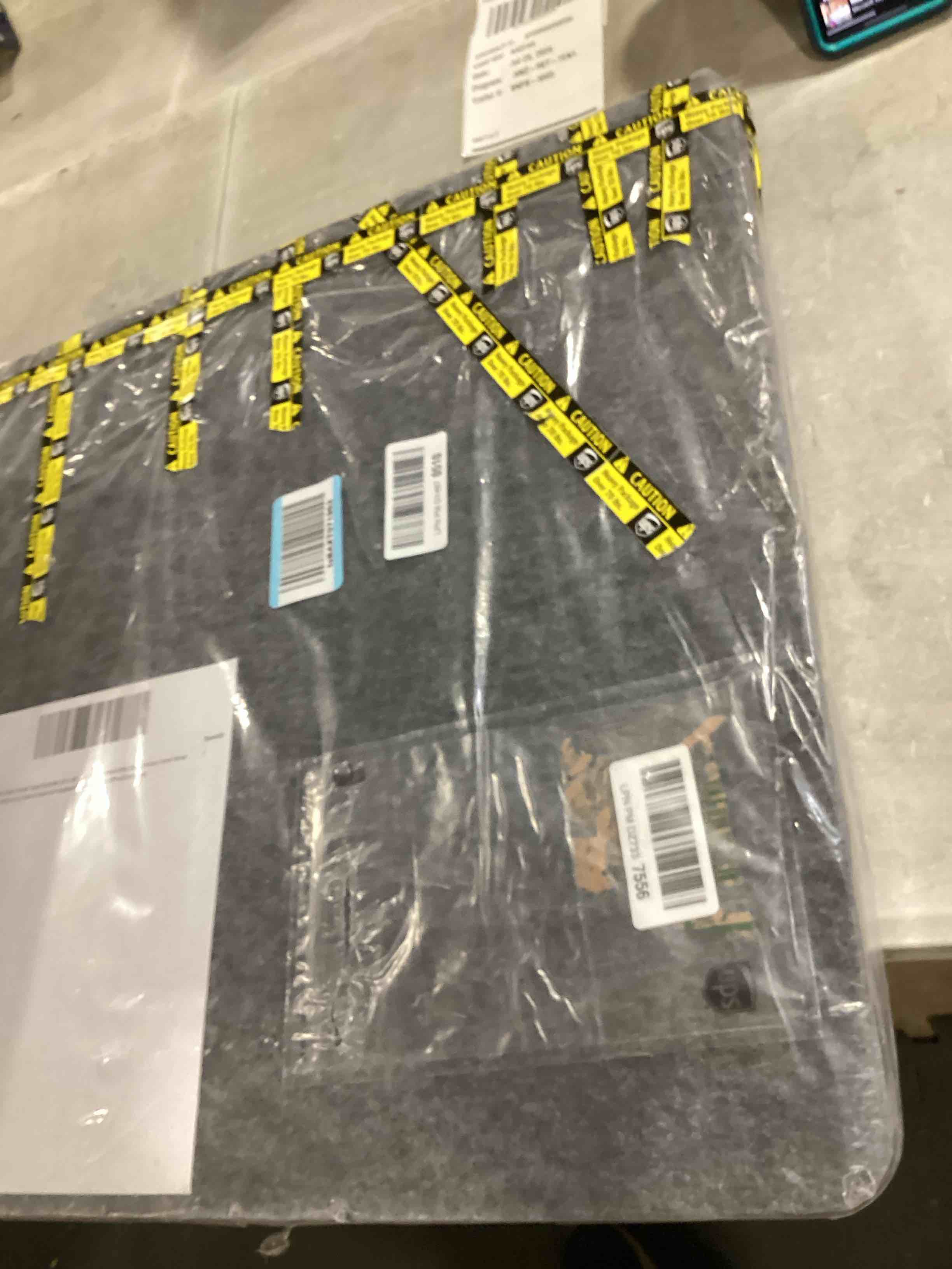 https://s3.amazonaws.com/lotting-images-prod/bidfta/PPE2586075_1753984606006.jpeg