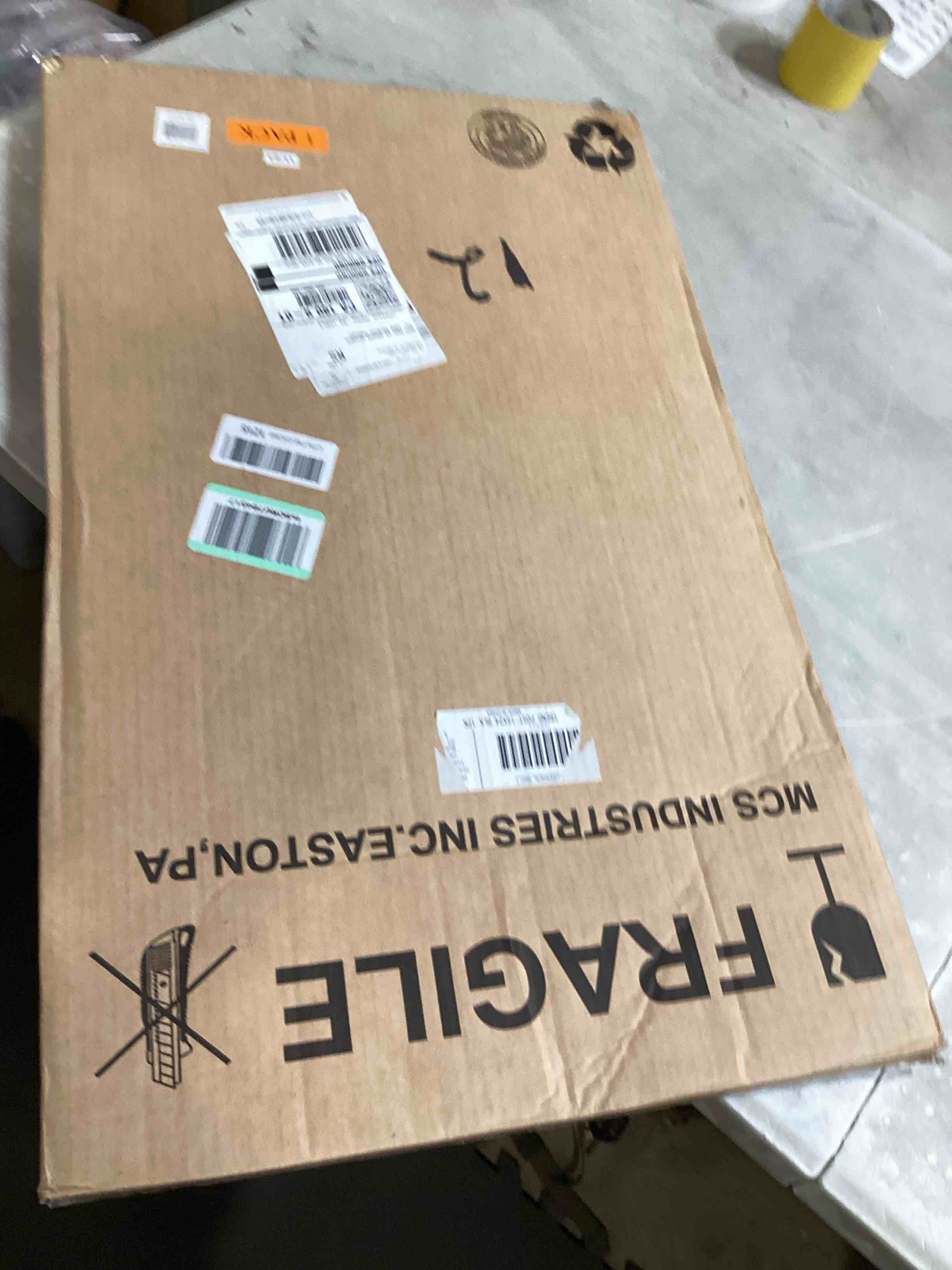 https://s3.amazonaws.com/lotting-images-prod/bidfta/PPE2586323_1754067720882.jpeg
