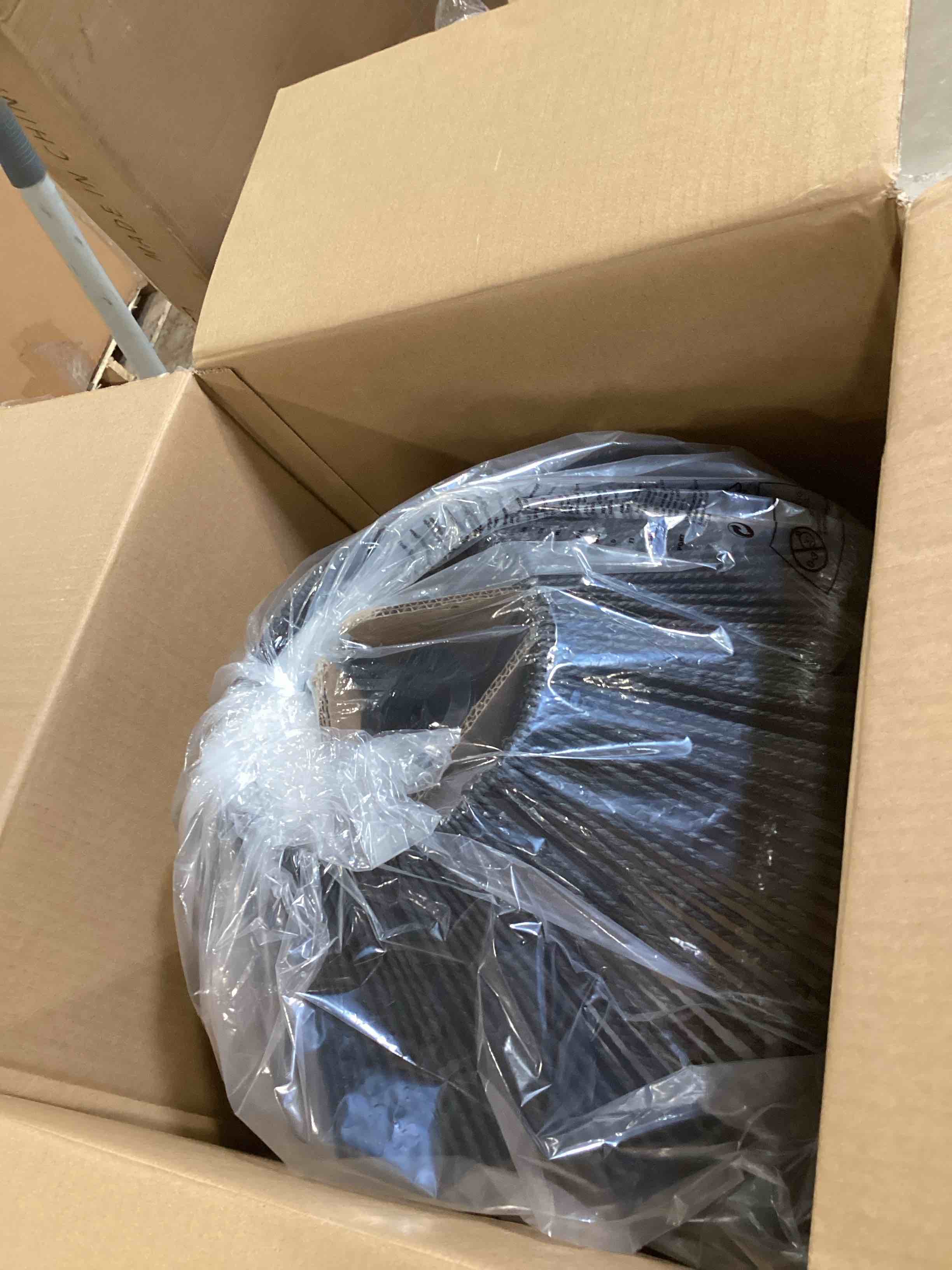 https://s3.amazonaws.com/lotting-images-prod/bidfta/PPE2586361_1754070696044.jpeg