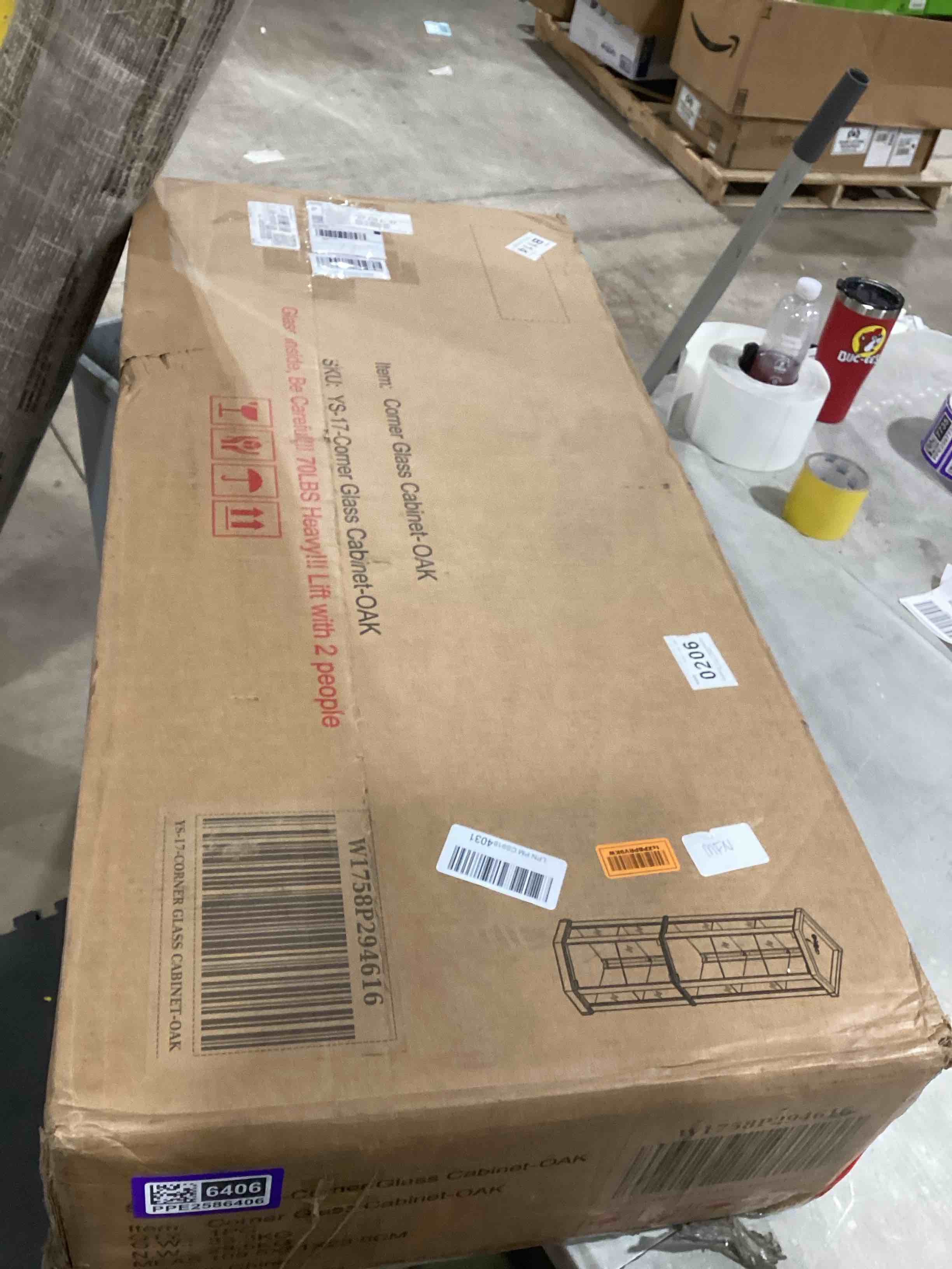 https://s3.amazonaws.com/lotting-images-prod/bidfta/PPE2586406_1754306544016.jpeg