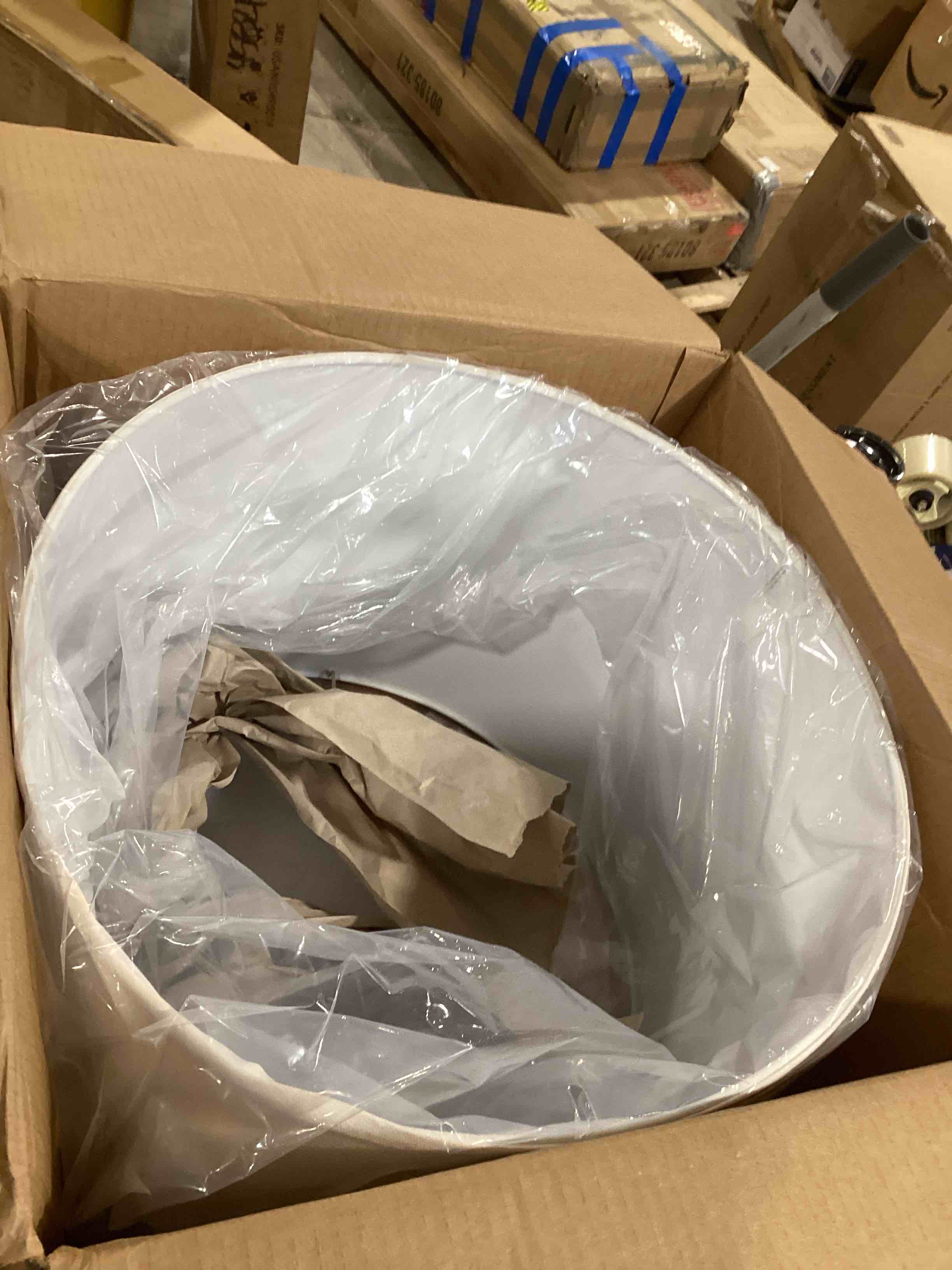 https://s3.amazonaws.com/lotting-images-prod/bidfta/PPE2586416_1754309529636.jpeg