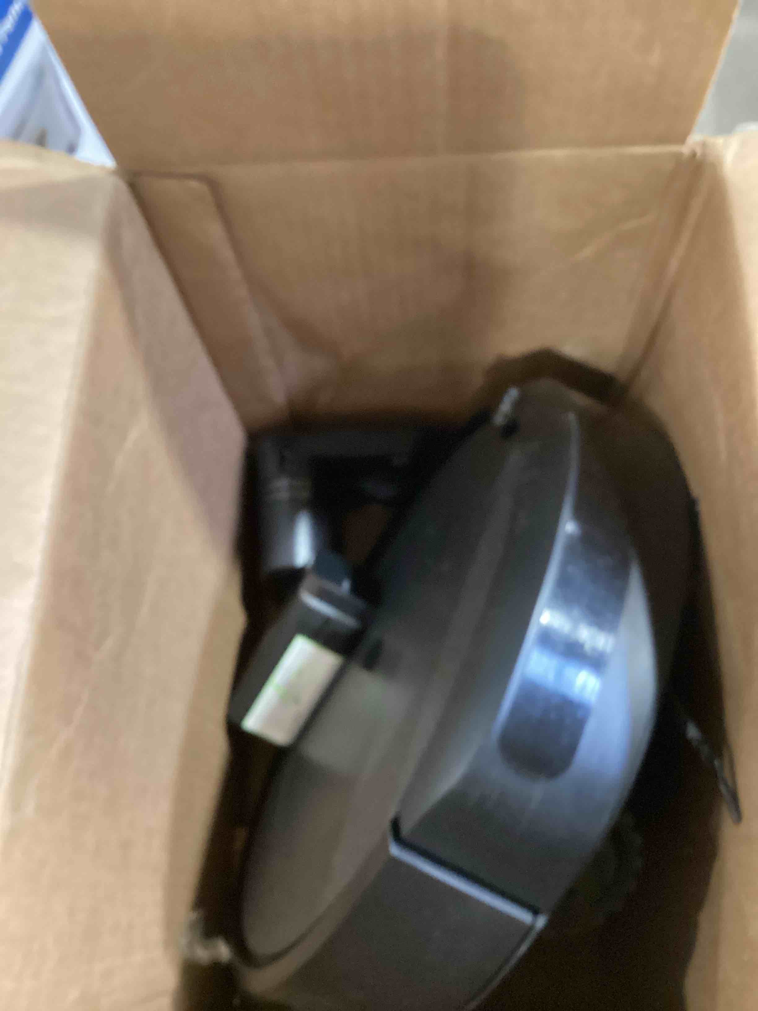 https://s3.amazonaws.com/lotting-images-prod/bidfta/PPE2586459_1754317837422.jpeg