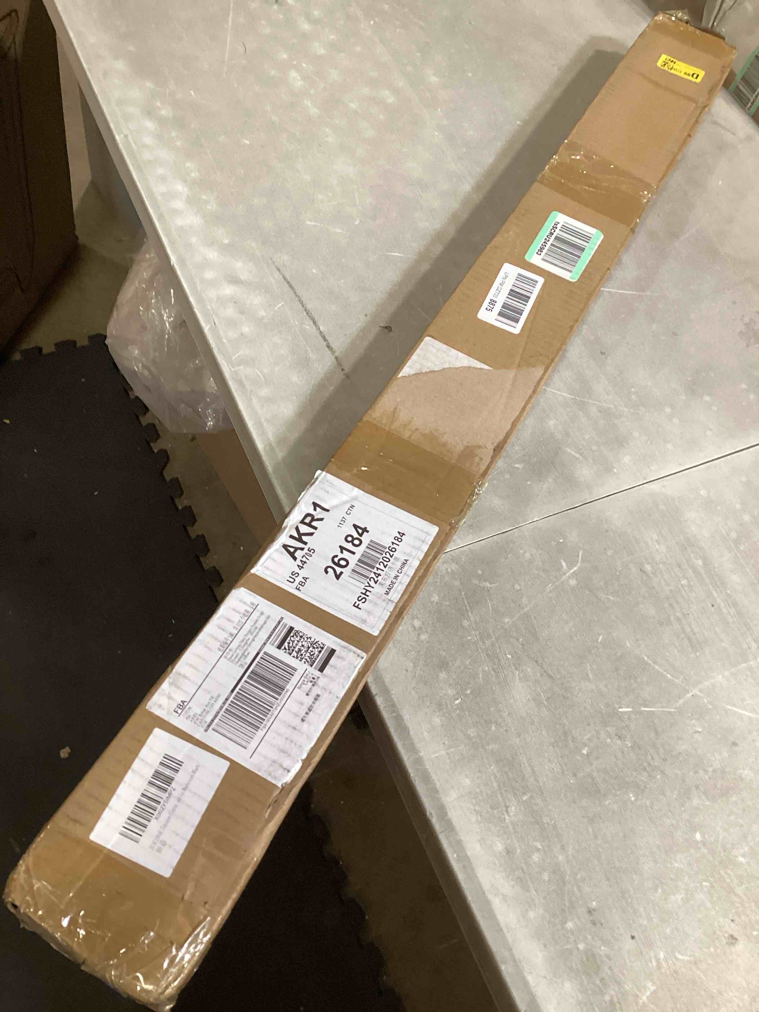 https://s3.amazonaws.com/lotting-images-prod/bidfta/PPE2586717_1754410105422.jpeg