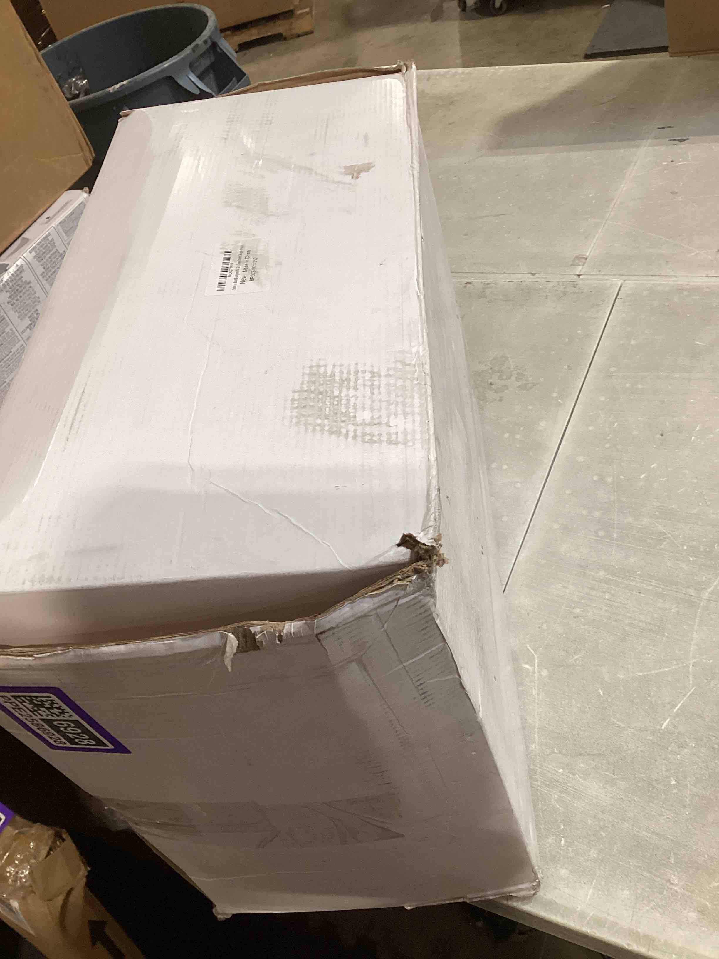 https://s3.amazonaws.com/lotting-images-prod/bidfta/PPE2586928_1754488196121.jpeg