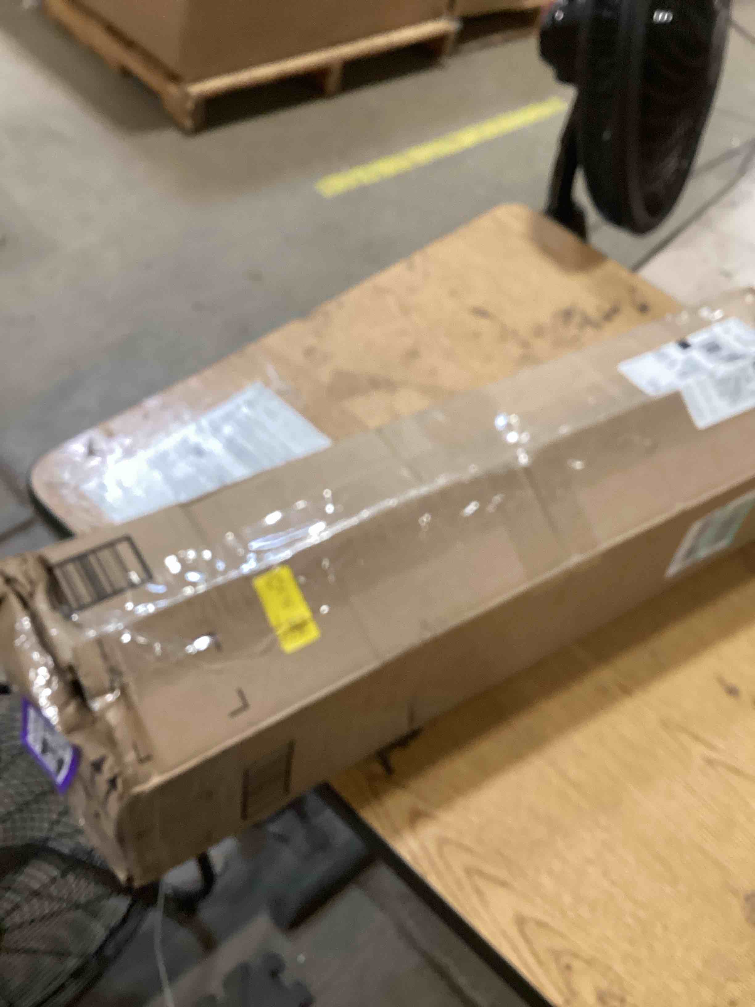 https://s3.amazonaws.com/lotting-images-prod/bidfta/PPE2587148_1754400788909.jpeg