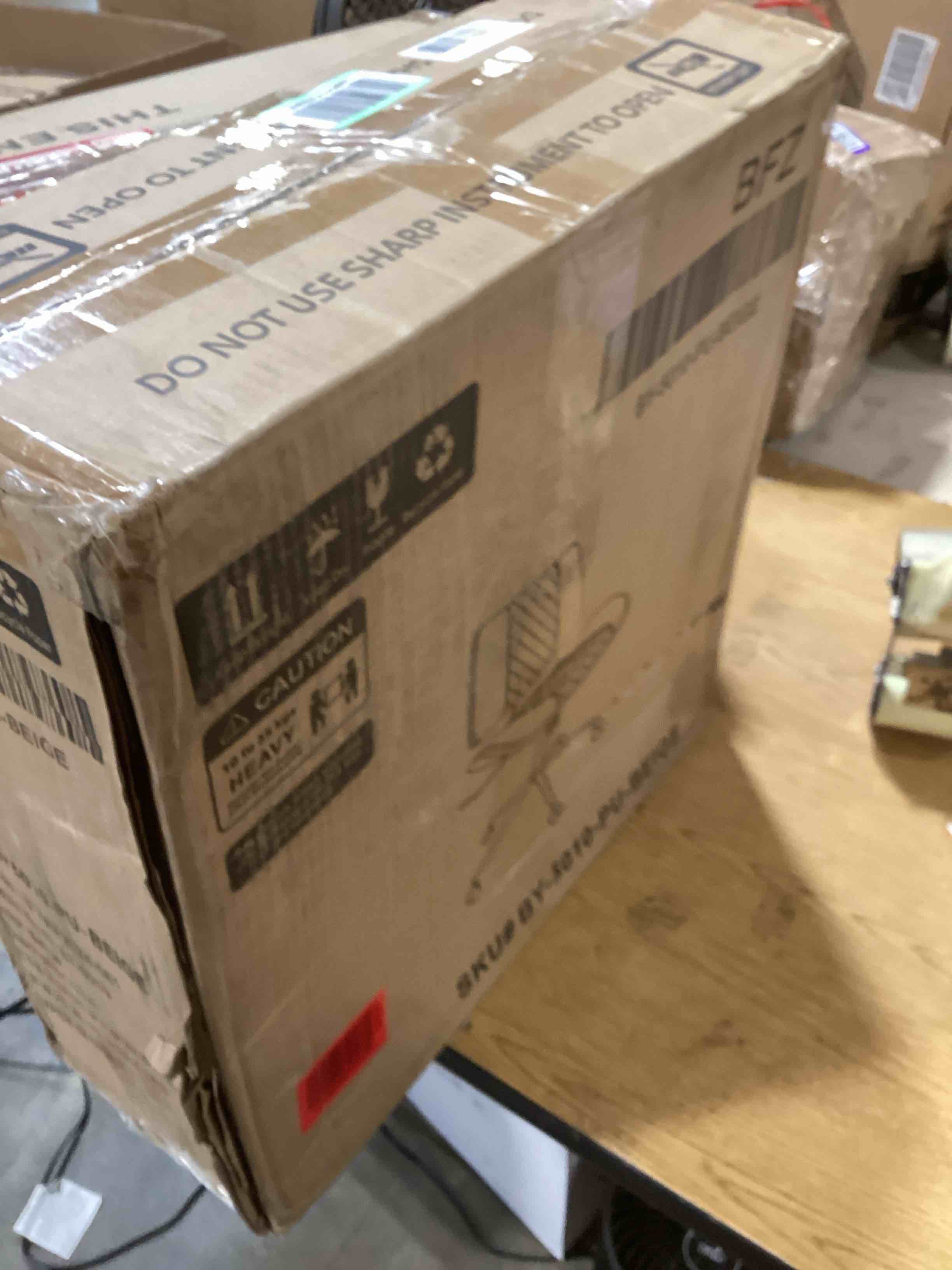https://s3.amazonaws.com/lotting-images-prod/bidfta/PPE2587967_1754662117041.jpeg