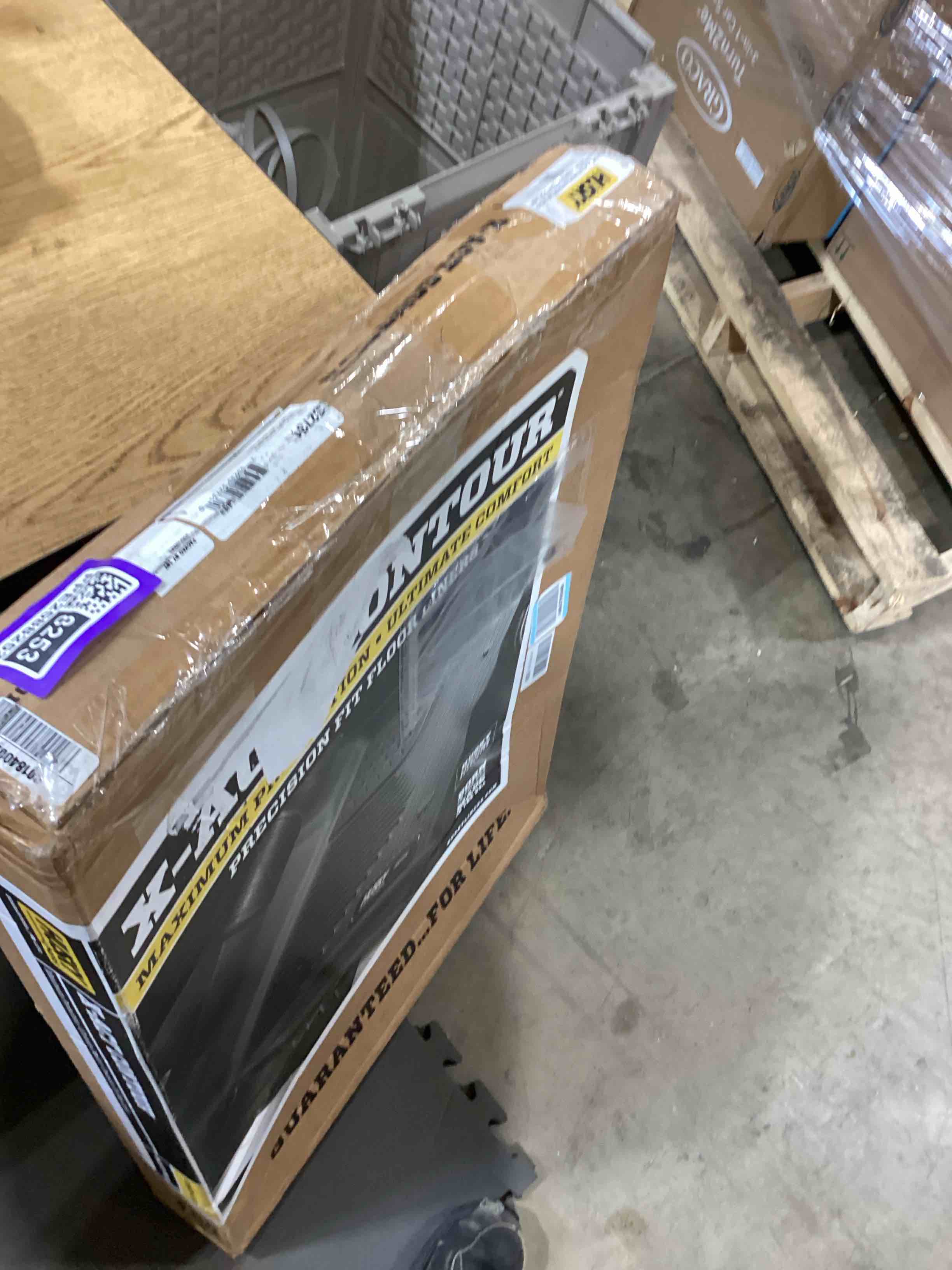 https://s3.amazonaws.com/lotting-images-prod/bidfta/PPE2588253_1754923021216.jpeg