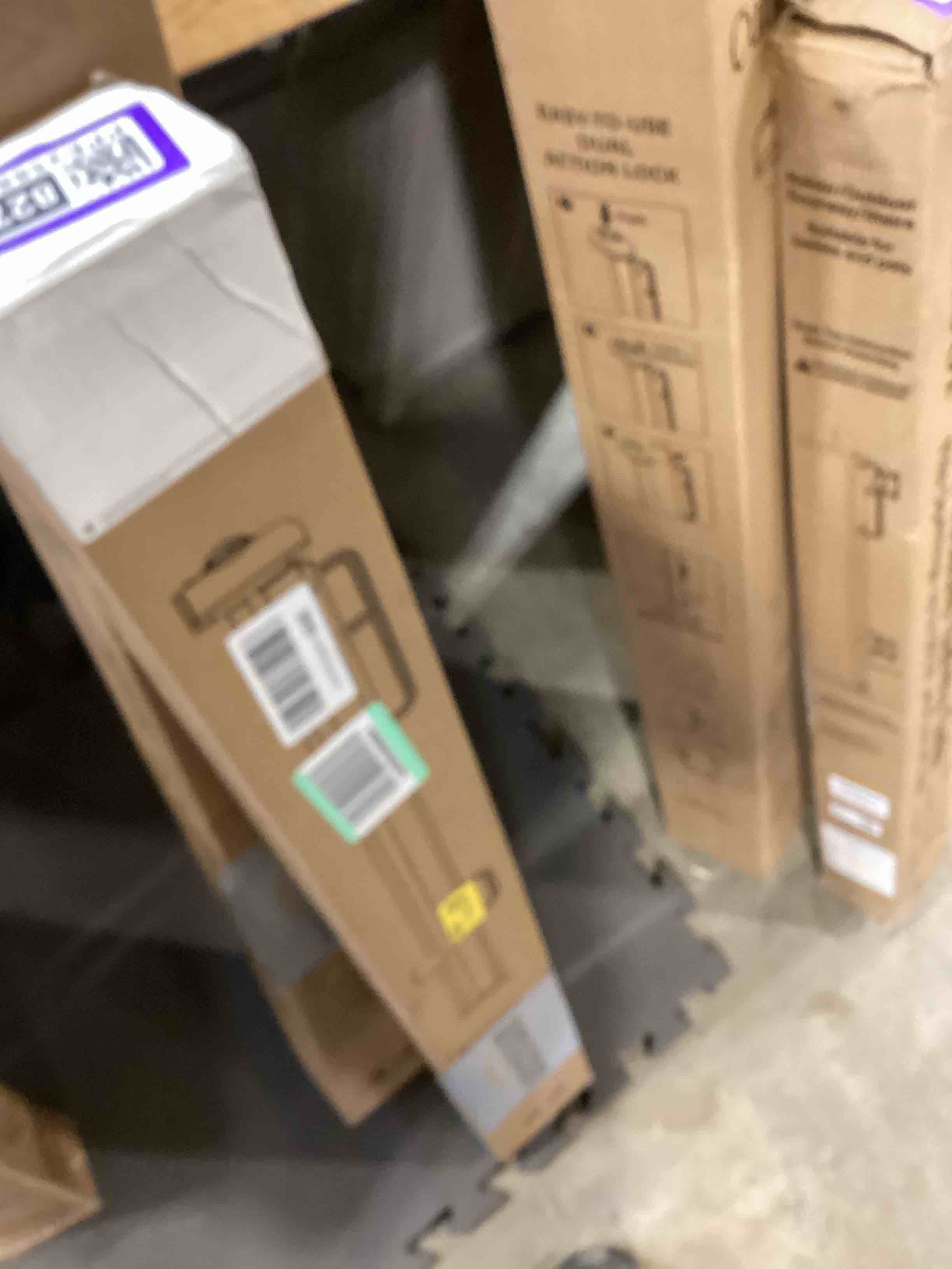 https://s3.amazonaws.com/lotting-images-prod/bidfta/PPE2588281_1754924521077.jpeg