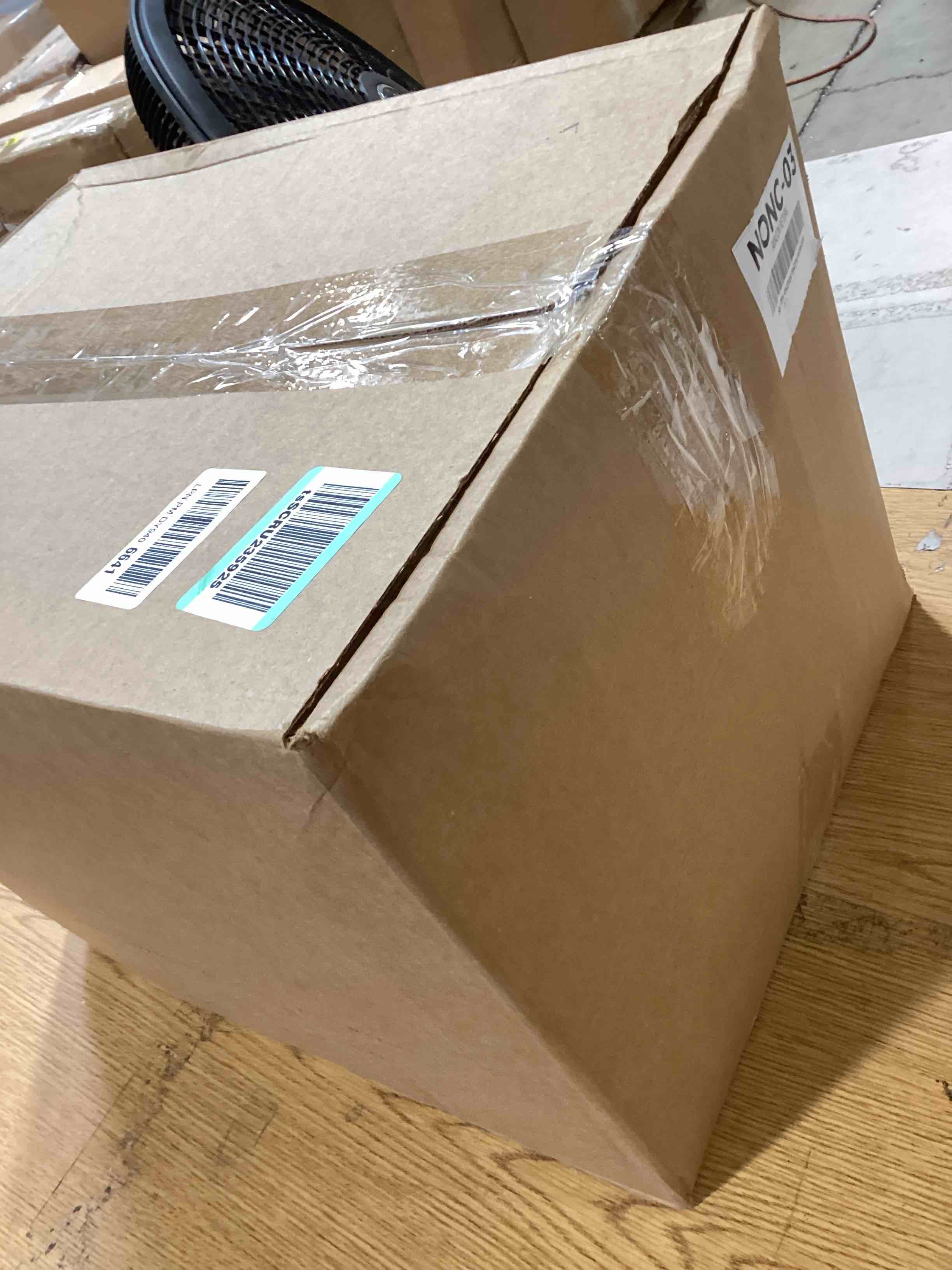 https://s3.amazonaws.com/lotting-images-prod/bidfta/PPE2588337_1754926761623.jpeg