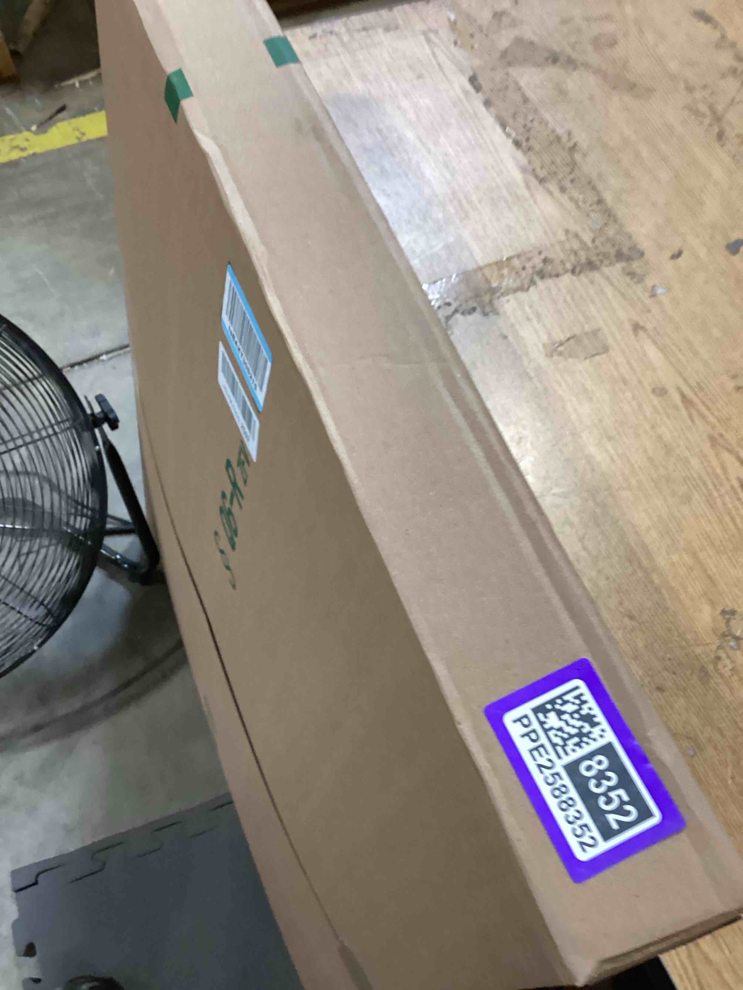 https://s3.amazonaws.com/lotting-images-prod/bidfta/PPE2588352_1754927790607.jpeg