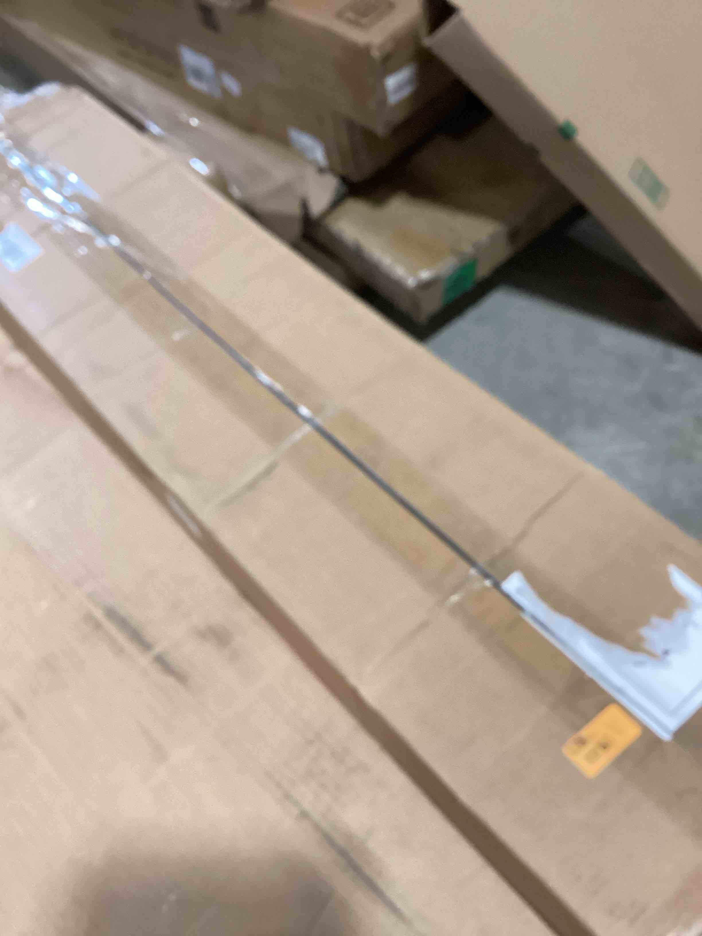 https://s3.amazonaws.com/lotting-images-prod/bidfta/PPE2588374_1754930898606.jpeg