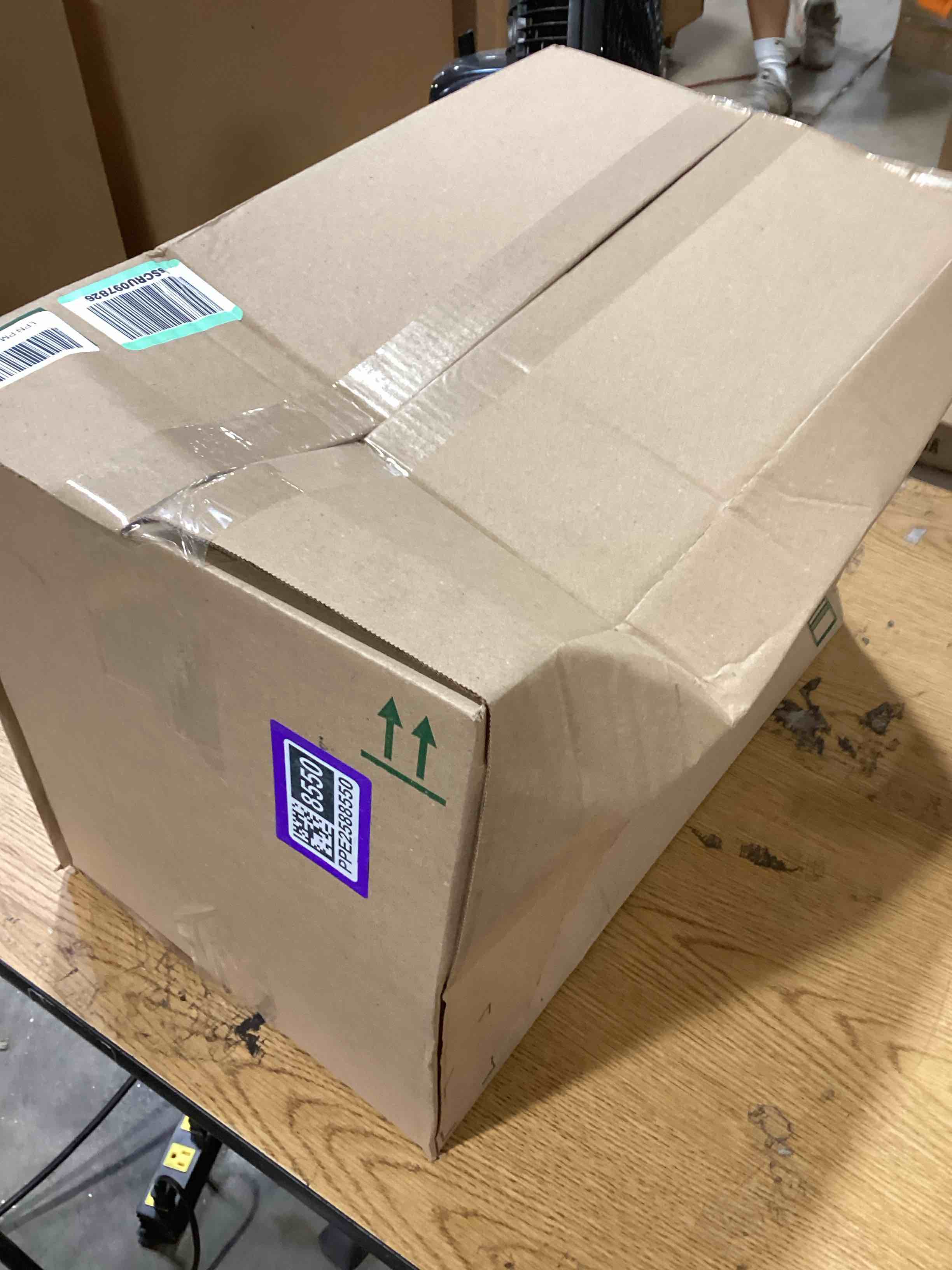 https://s3.amazonaws.com/lotting-images-prod/bidfta/PPE2588550_1755003336794.jpeg