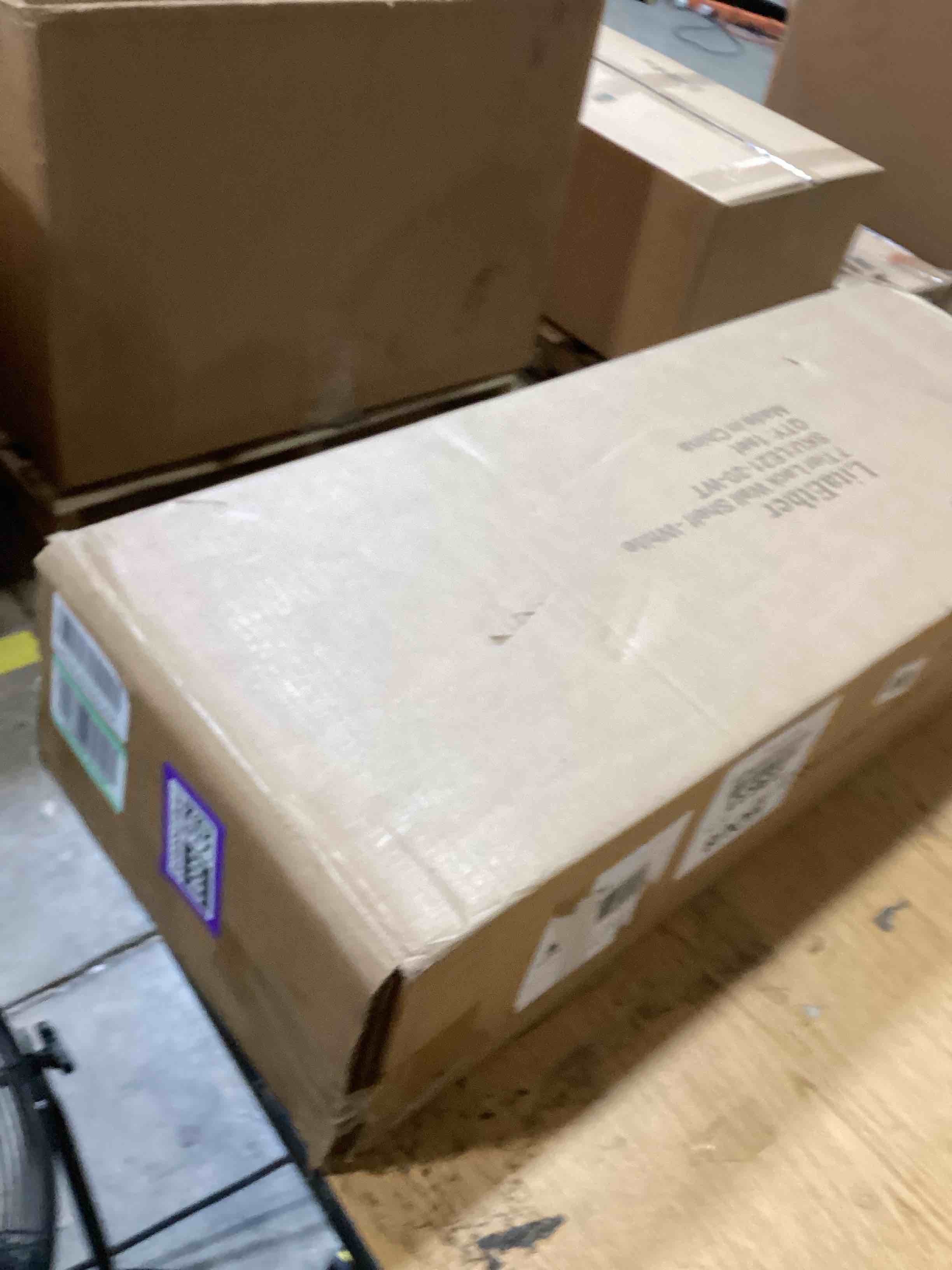 https://s3.amazonaws.com/lotting-images-prod/bidfta/PPE2588690_1755023468366.jpeg
