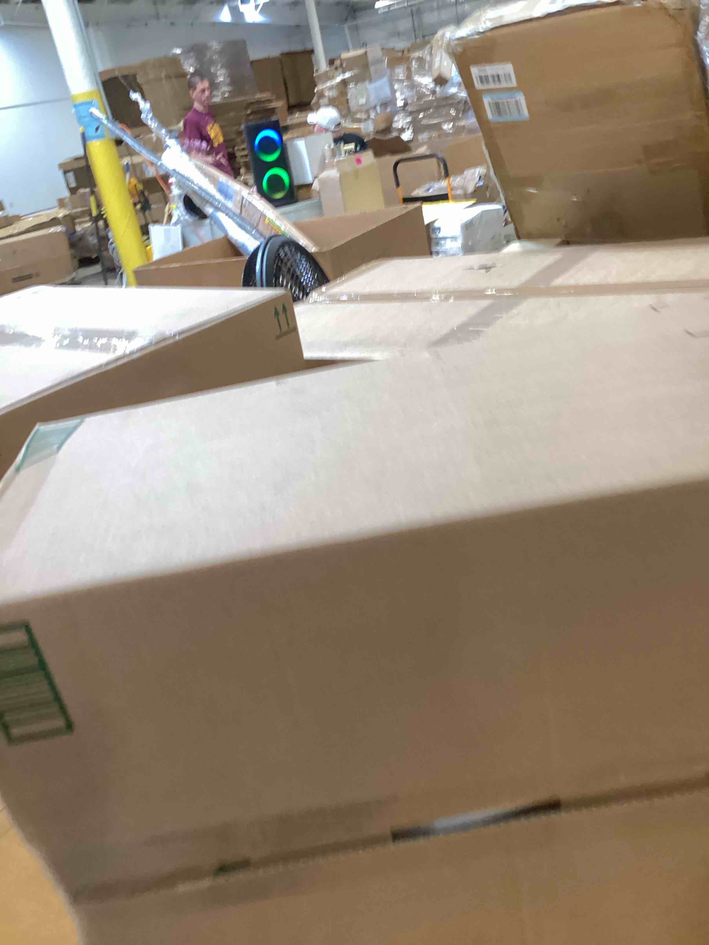 https://s3.amazonaws.com/lotting-images-prod/bidfta/PPE2588858_1755100041310.jpeg
