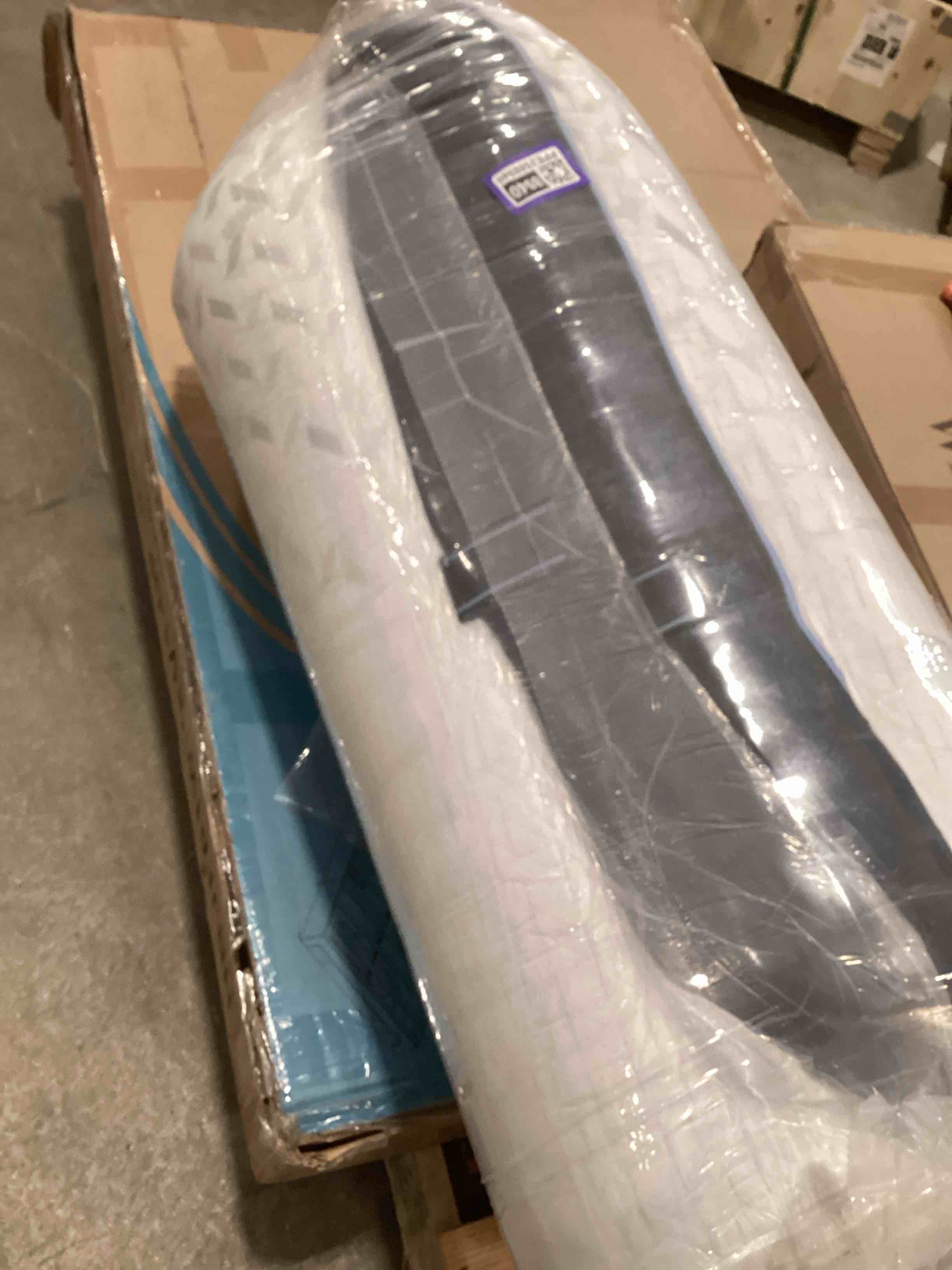 https://s3.amazonaws.com/lotting-images-prod/bidfta/PPE2588940_1755111124943.jpeg