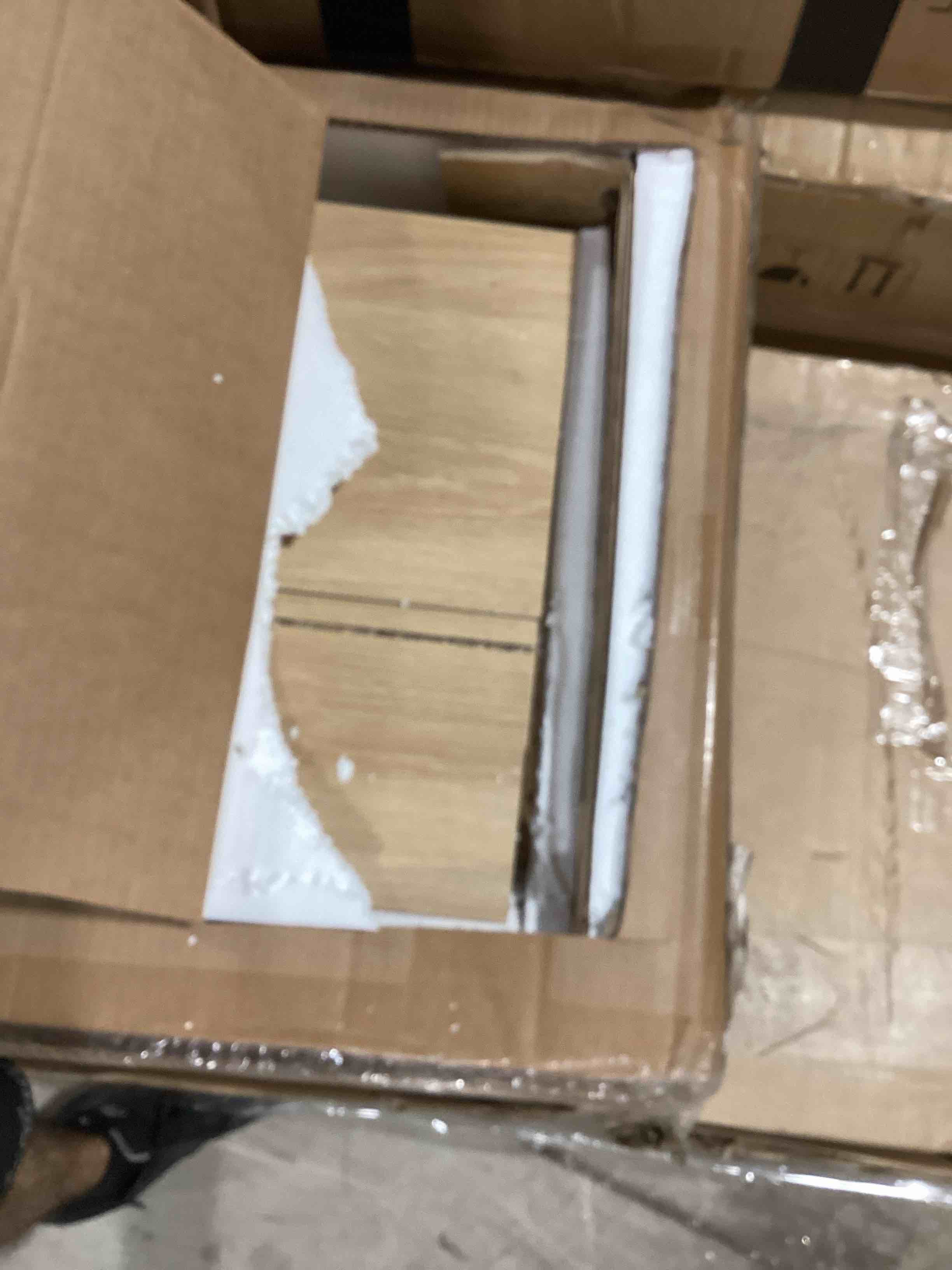 https://s3.amazonaws.com/lotting-images-prod/bidfta/PPE2590332_1752690133543.jpeg