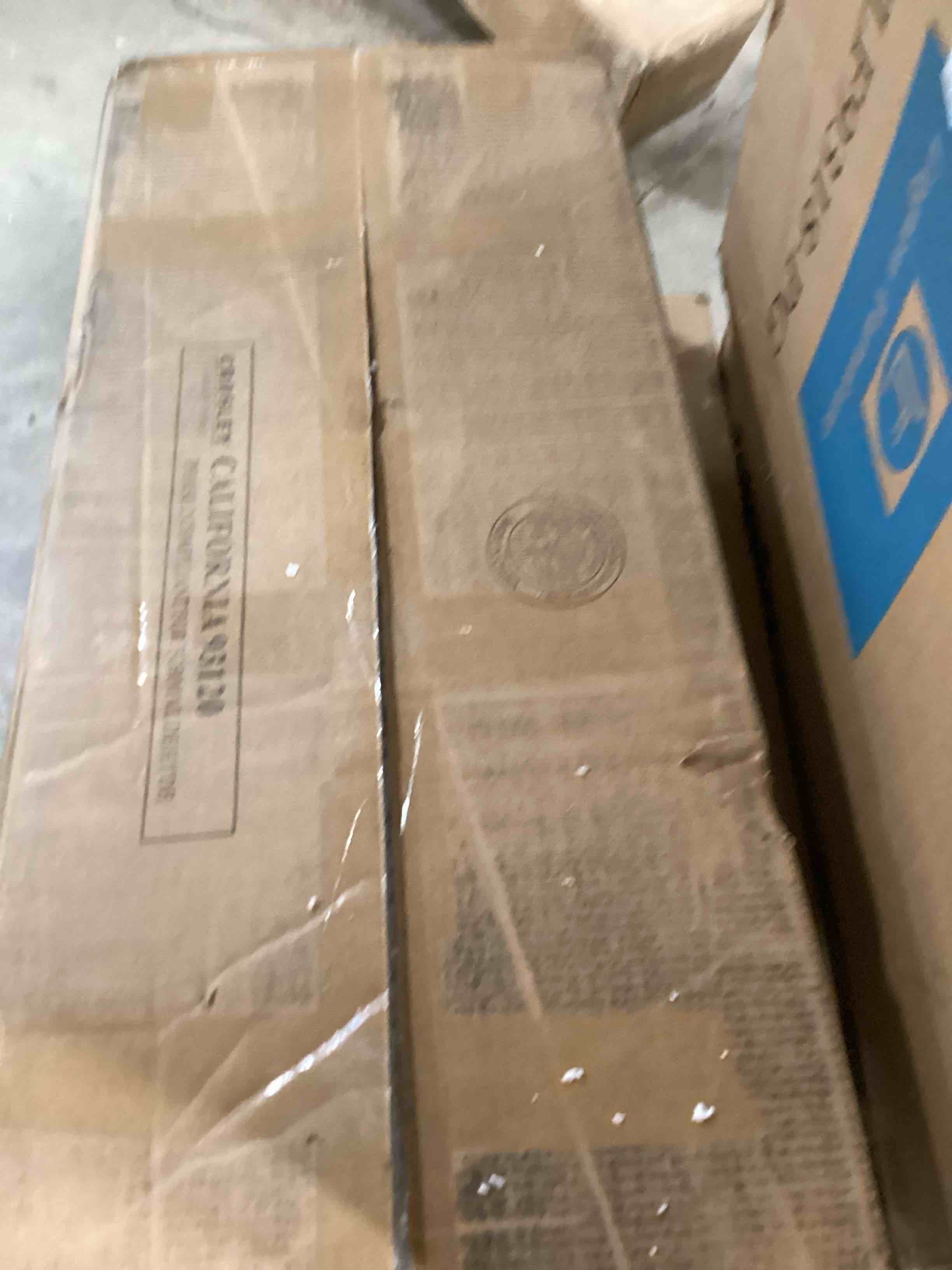https://s3.amazonaws.com/lotting-images-prod/bidfta/PPE2590416_1752841870427.jpeg