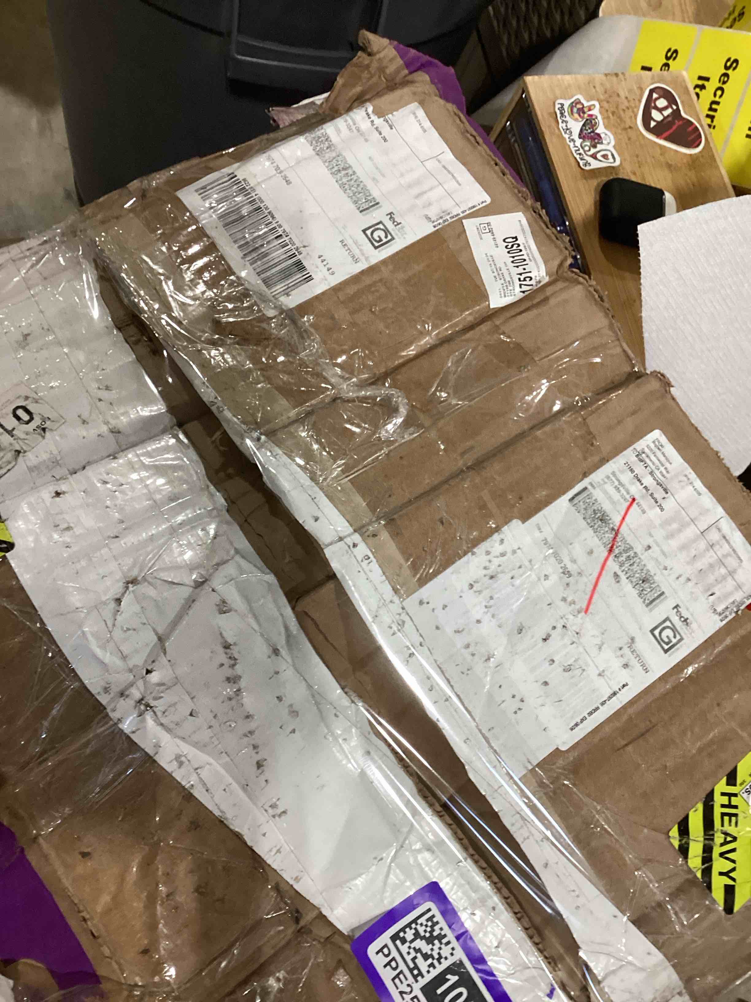 https://s3.amazonaws.com/lotting-images-prod/bidfta/PPE2591053_1753877021062.jpeg
