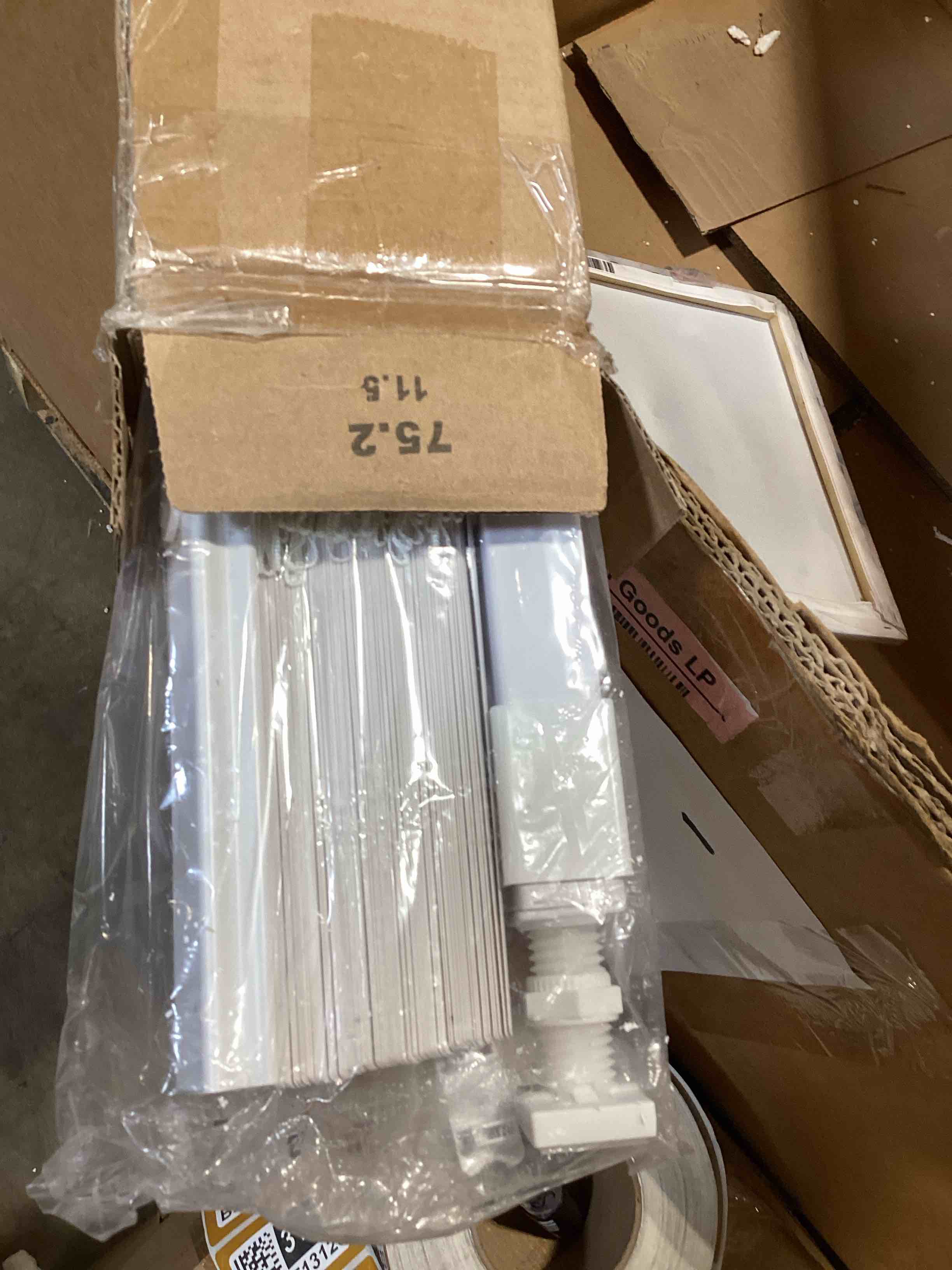 https://s3.amazonaws.com/lotting-images-prod/bidfta/PPE2592076_1754591452949.jpeg