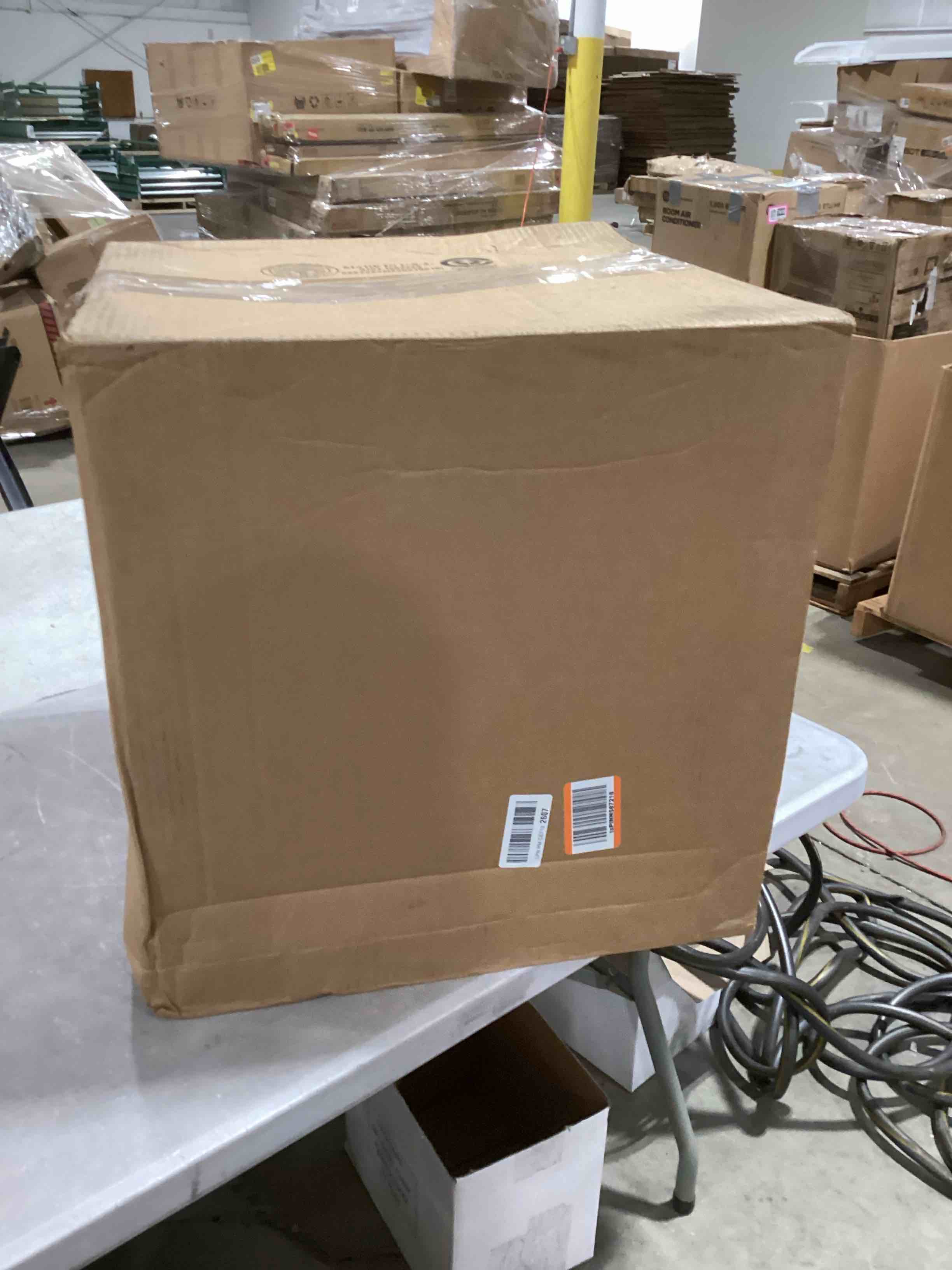 https://s3.amazonaws.com/lotting-images-prod/bidfta/PPE2593205_1755693231162.jpeg