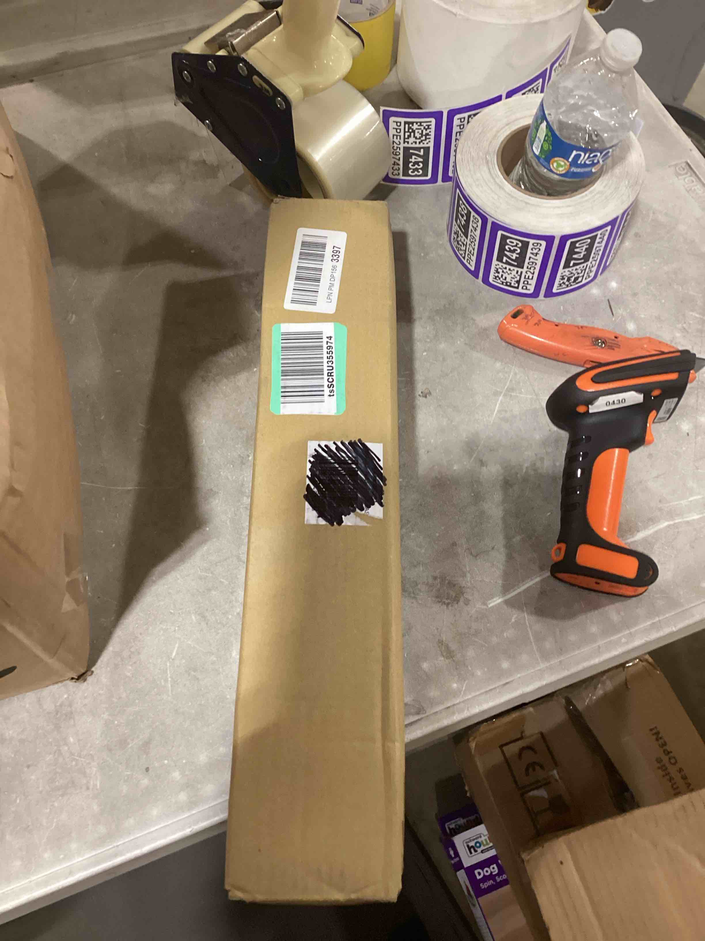 https://s3.amazonaws.com/lotting-images-prod/bidfta/PPE2597415_1754046483349.jpeg