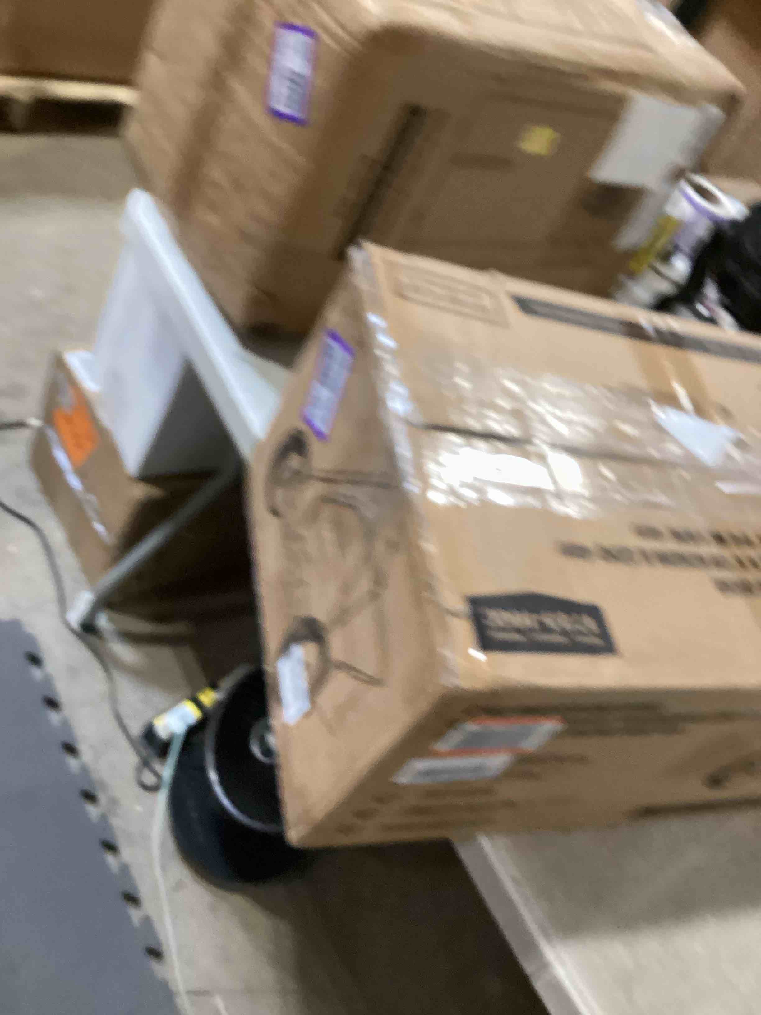https://s3.amazonaws.com/lotting-images-prod/bidfta/PPE2597704_1754075293015.jpeg