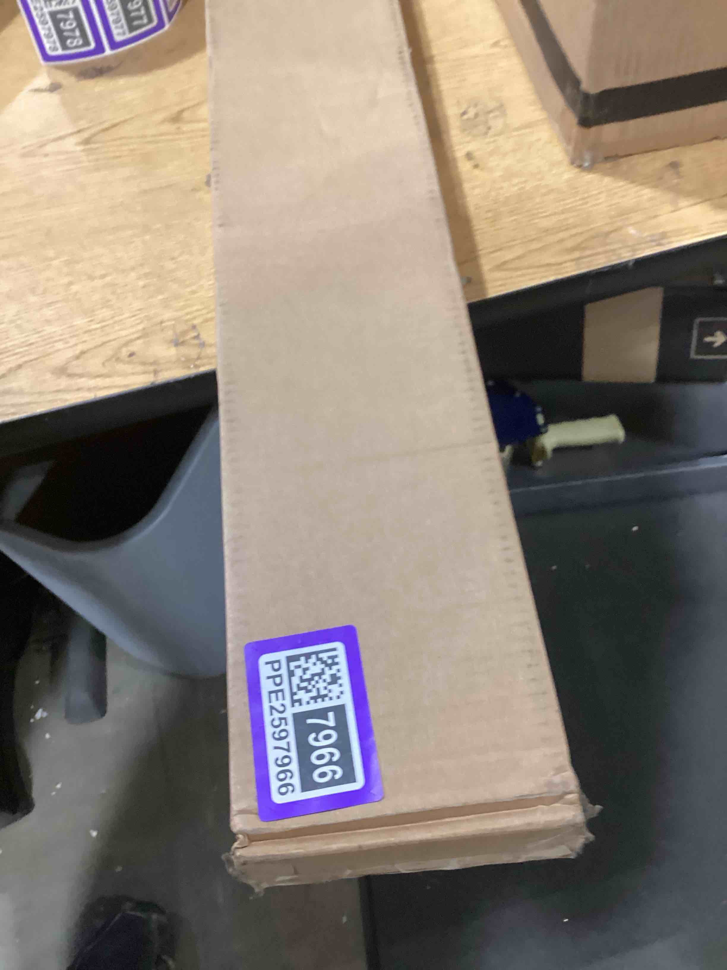 https://s3.amazonaws.com/lotting-images-prod/bidfta/PPE2597966_1754394229152.jpeg