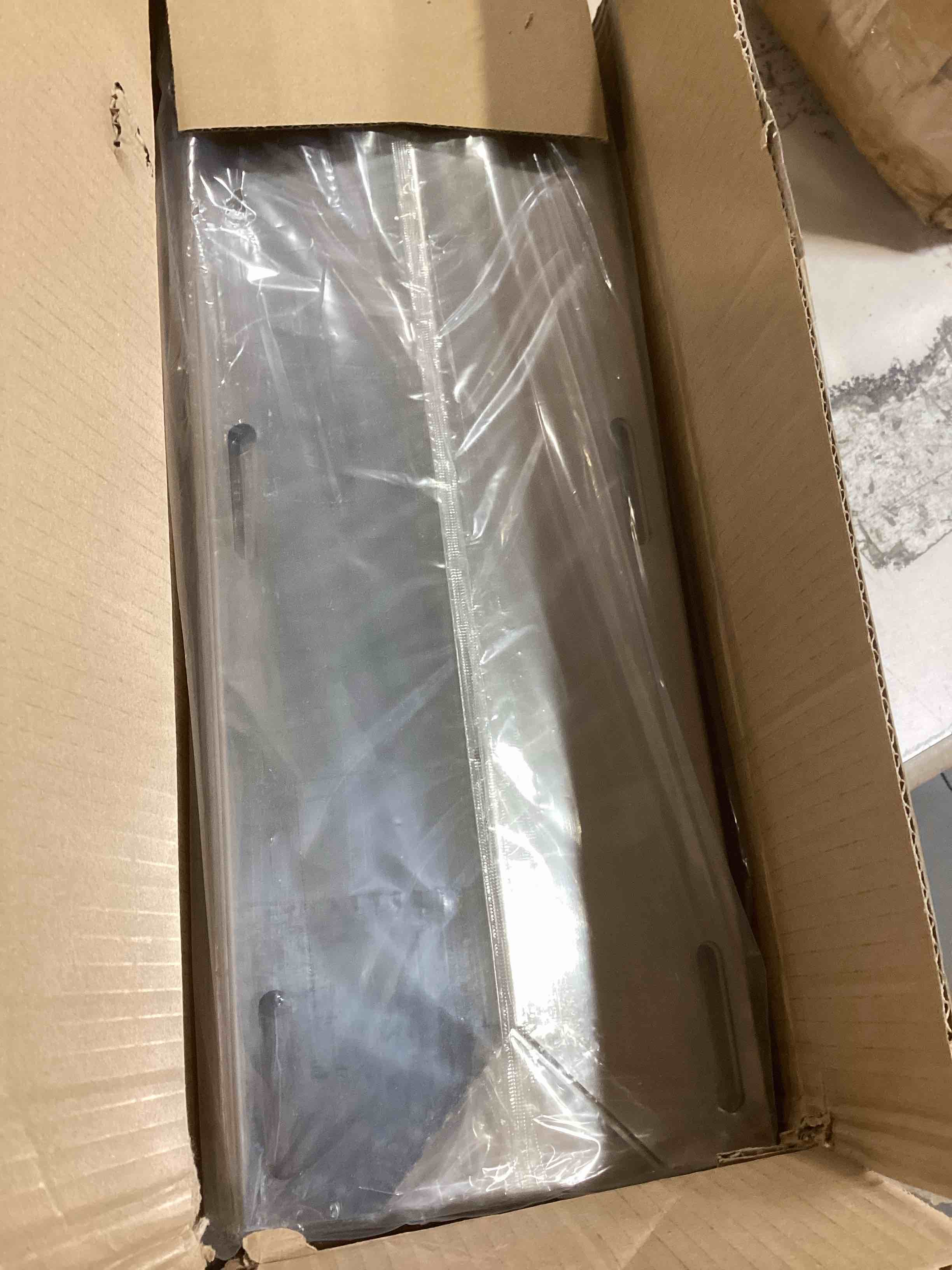 https://s3.amazonaws.com/lotting-images-prod/bidfta/PPE2598976_1756919176624.jpeg